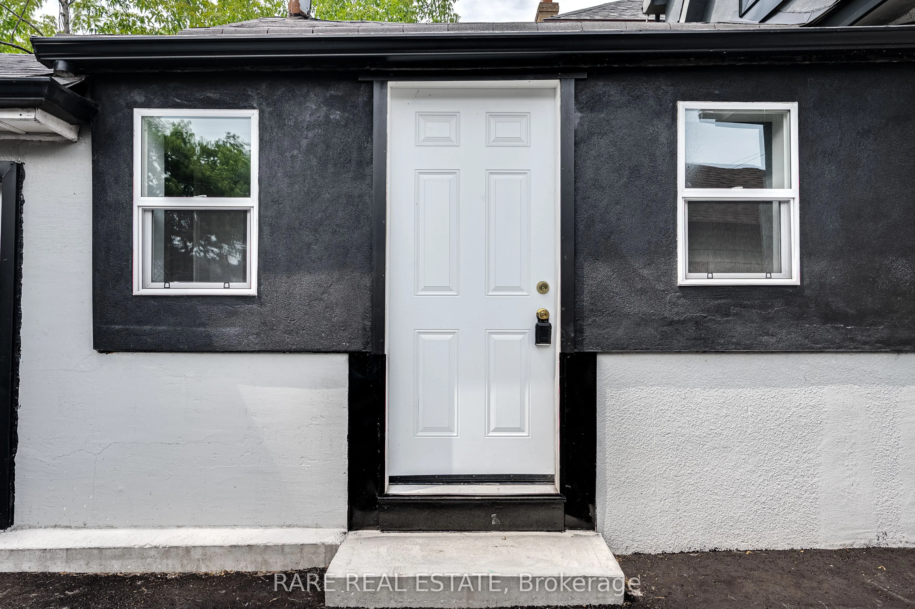 210 Albert Street, #2