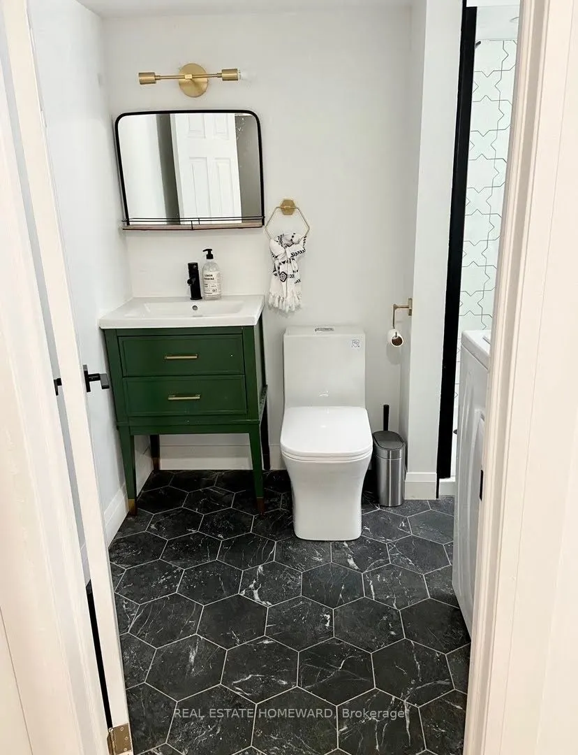 53 Stamford Square S, #Bsmt Room 2
