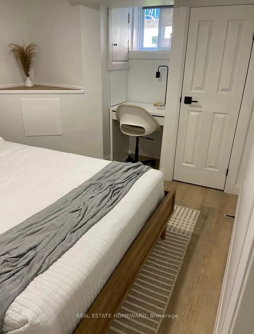53 Stamford Square S, #Bsmt Room 2