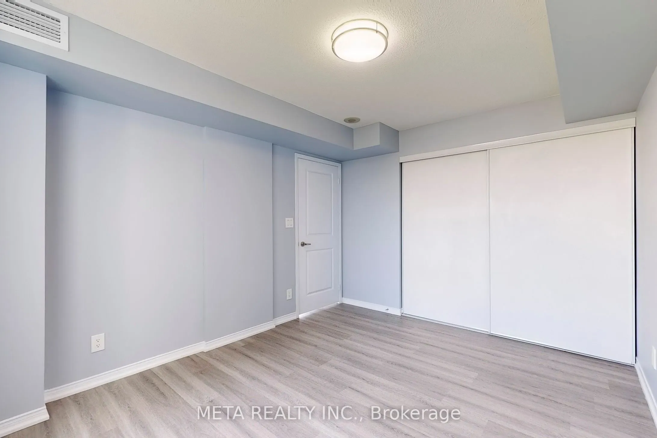 8 Rosebank Drive, #5L