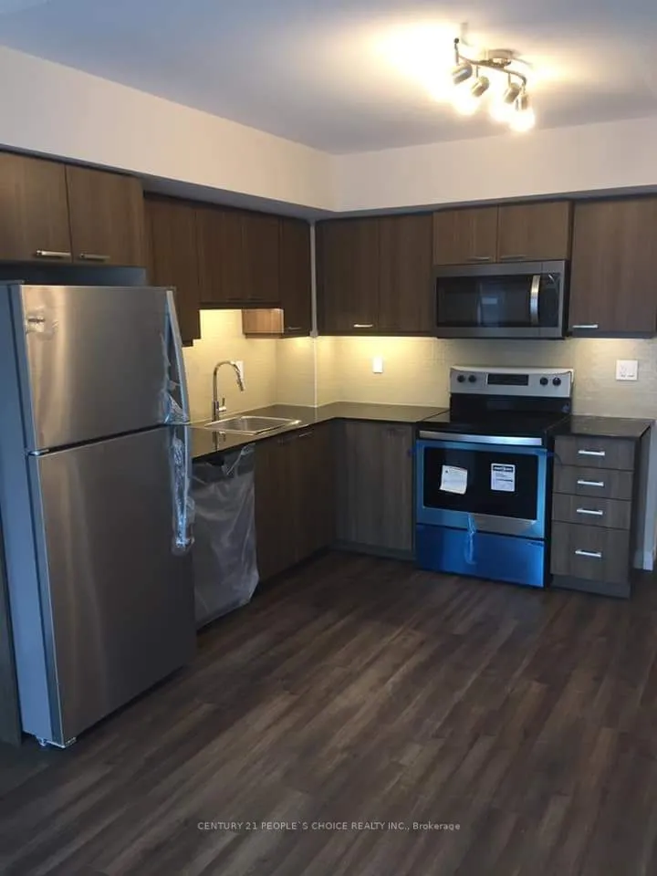 2152 Lawrence Avenue, #1106