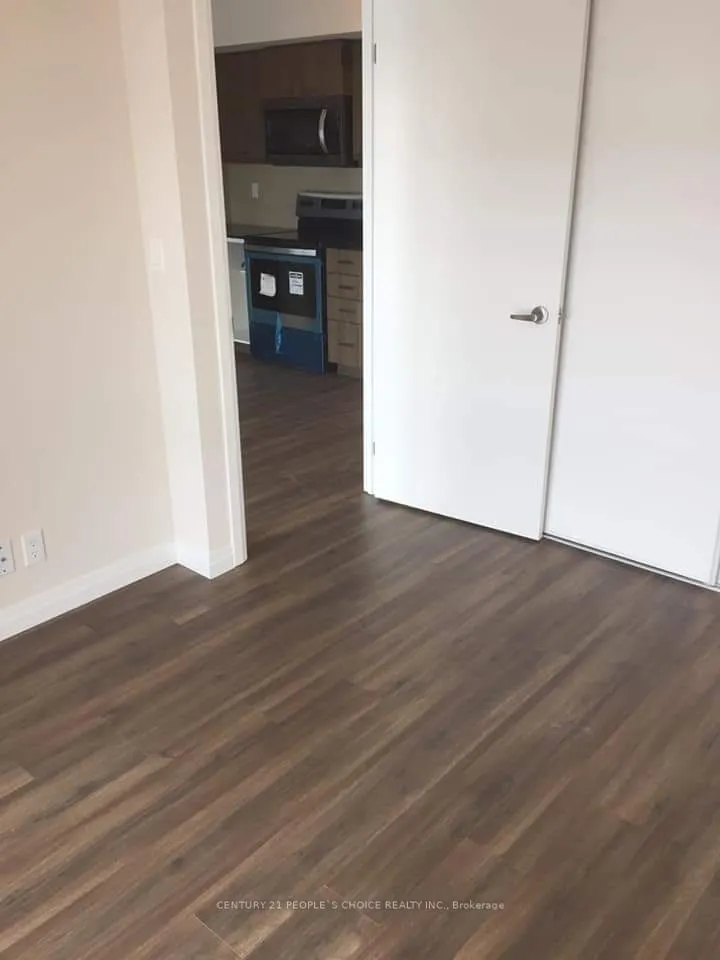 2152 Lawrence Avenue, #1106