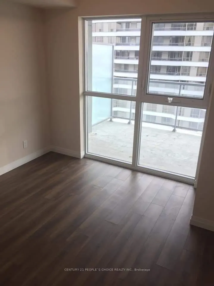 2152 Lawrence Avenue, #1106