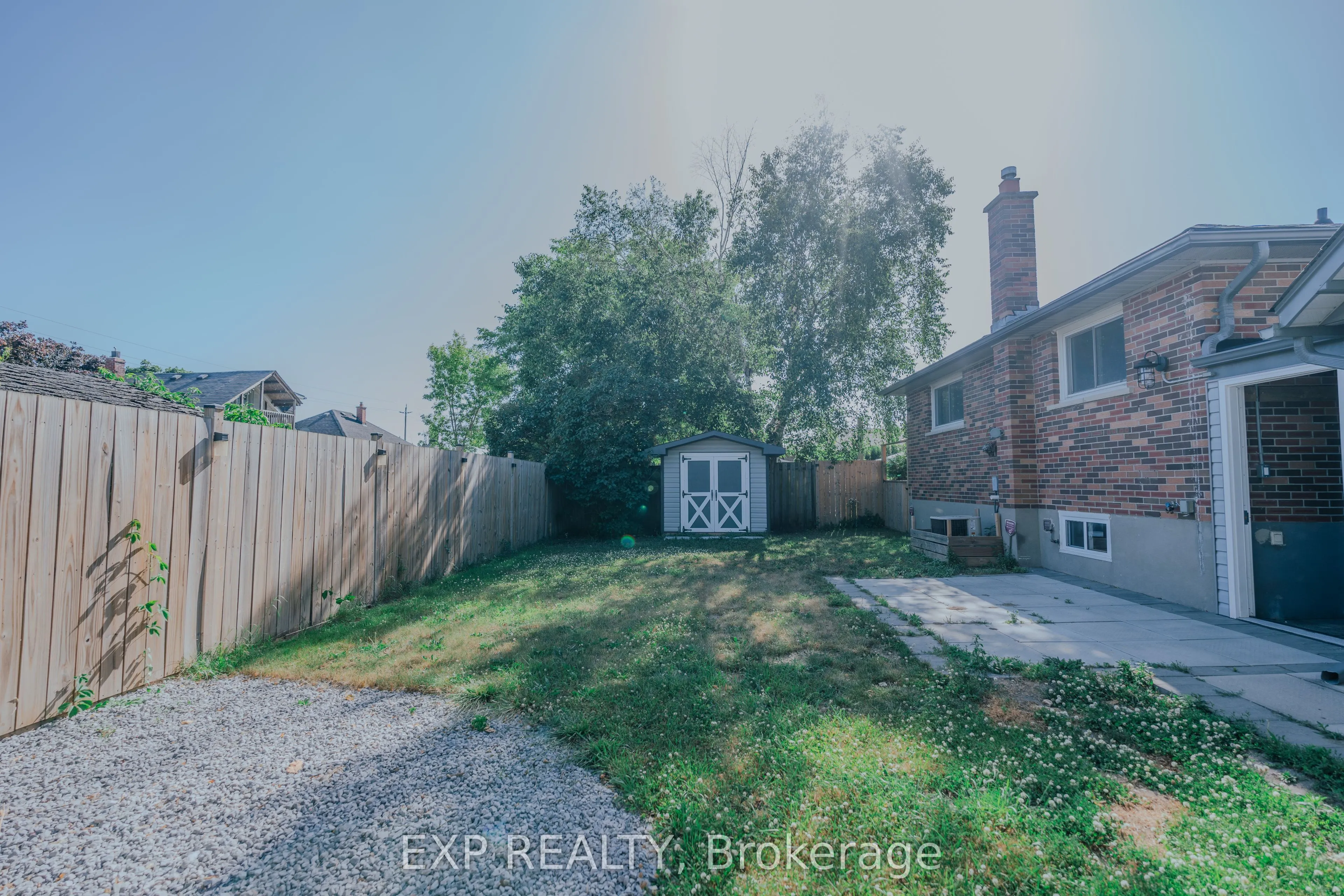 39 Seneca Avenue