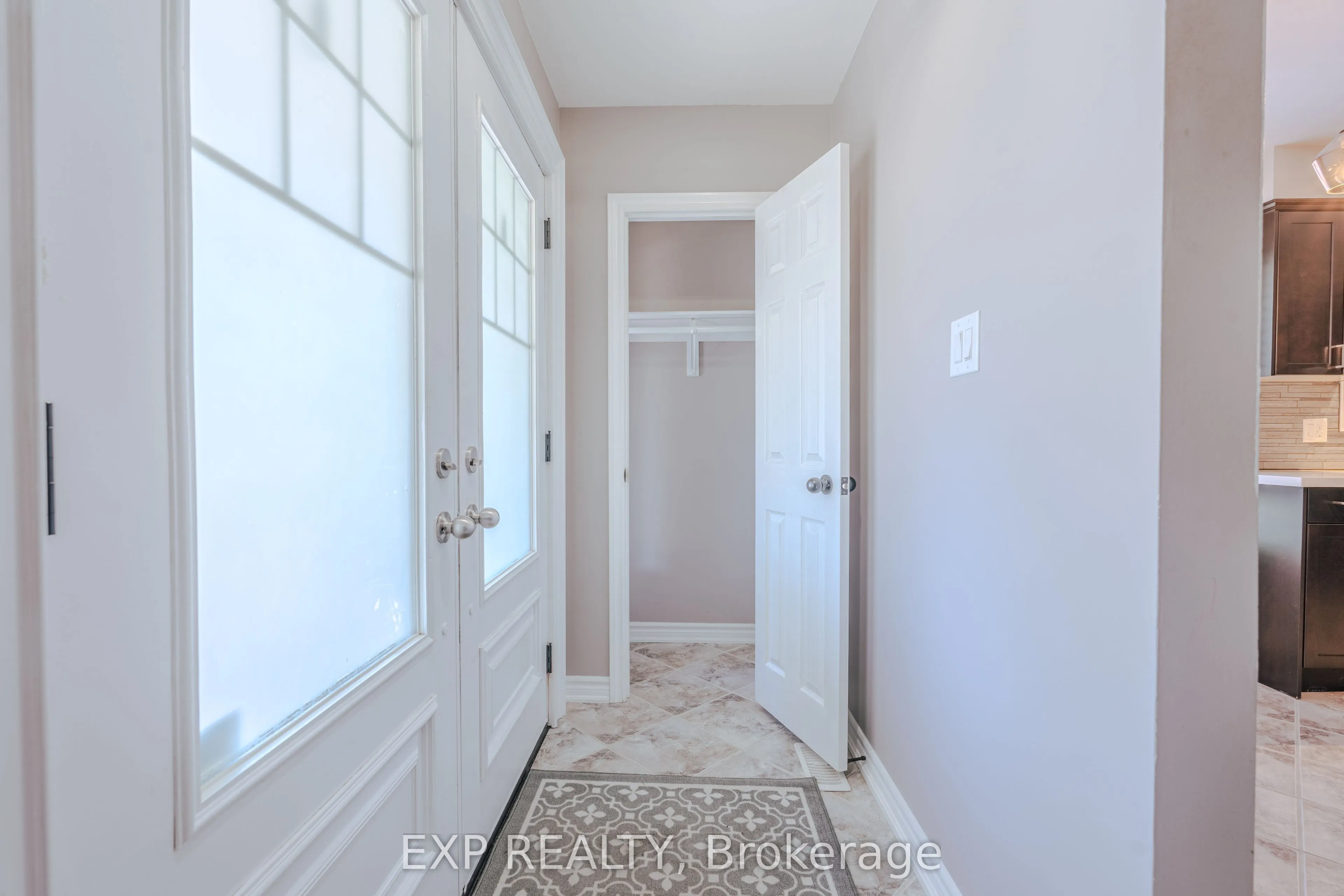 39 Seneca Avenue