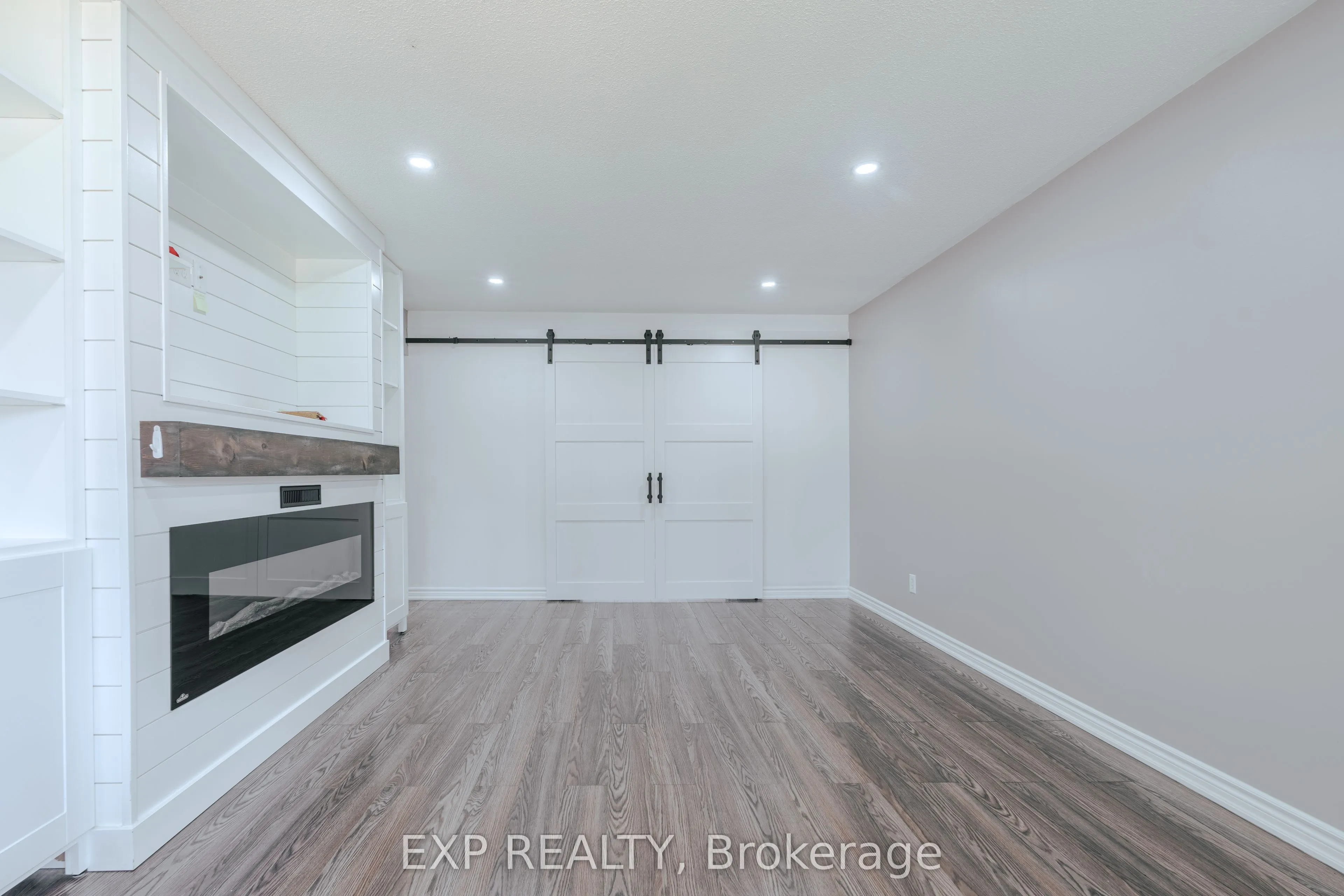 39 Seneca Avenue