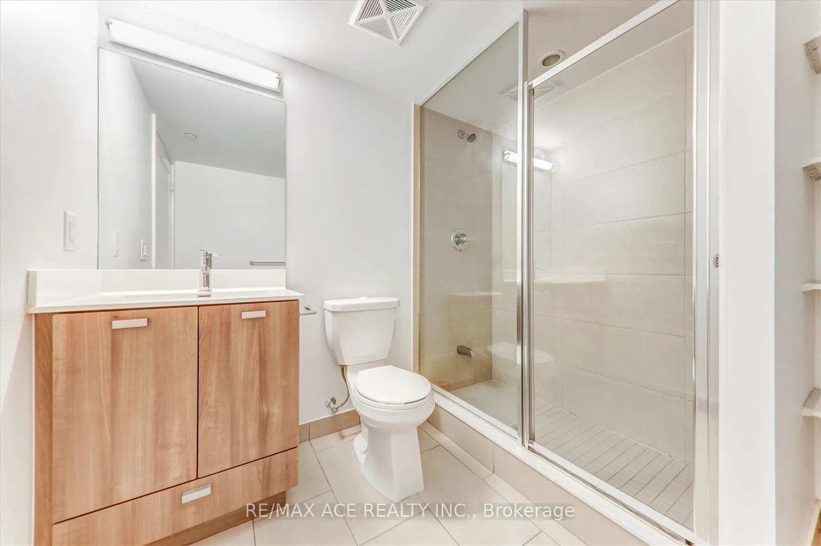 275 Village Green Square, #1323