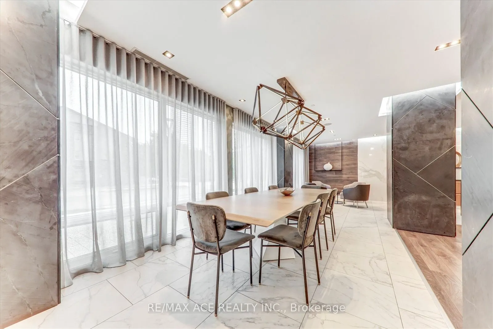 275 Village Green Square, #1323