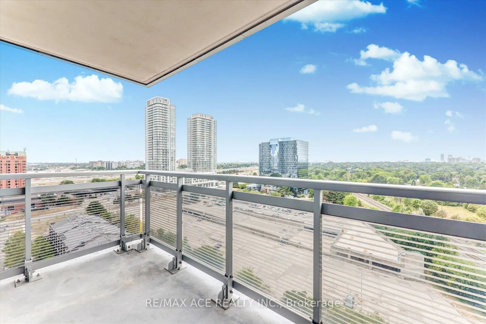 275 Village Green Square, #1323