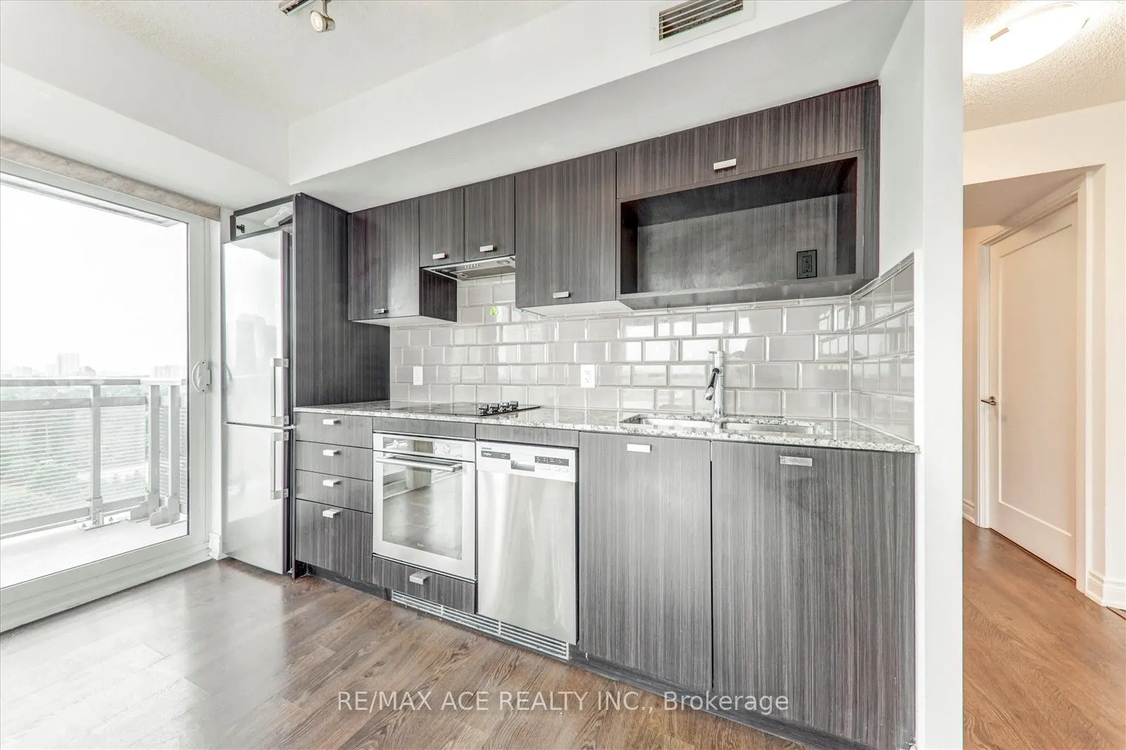 275 Village Green Square, #1323