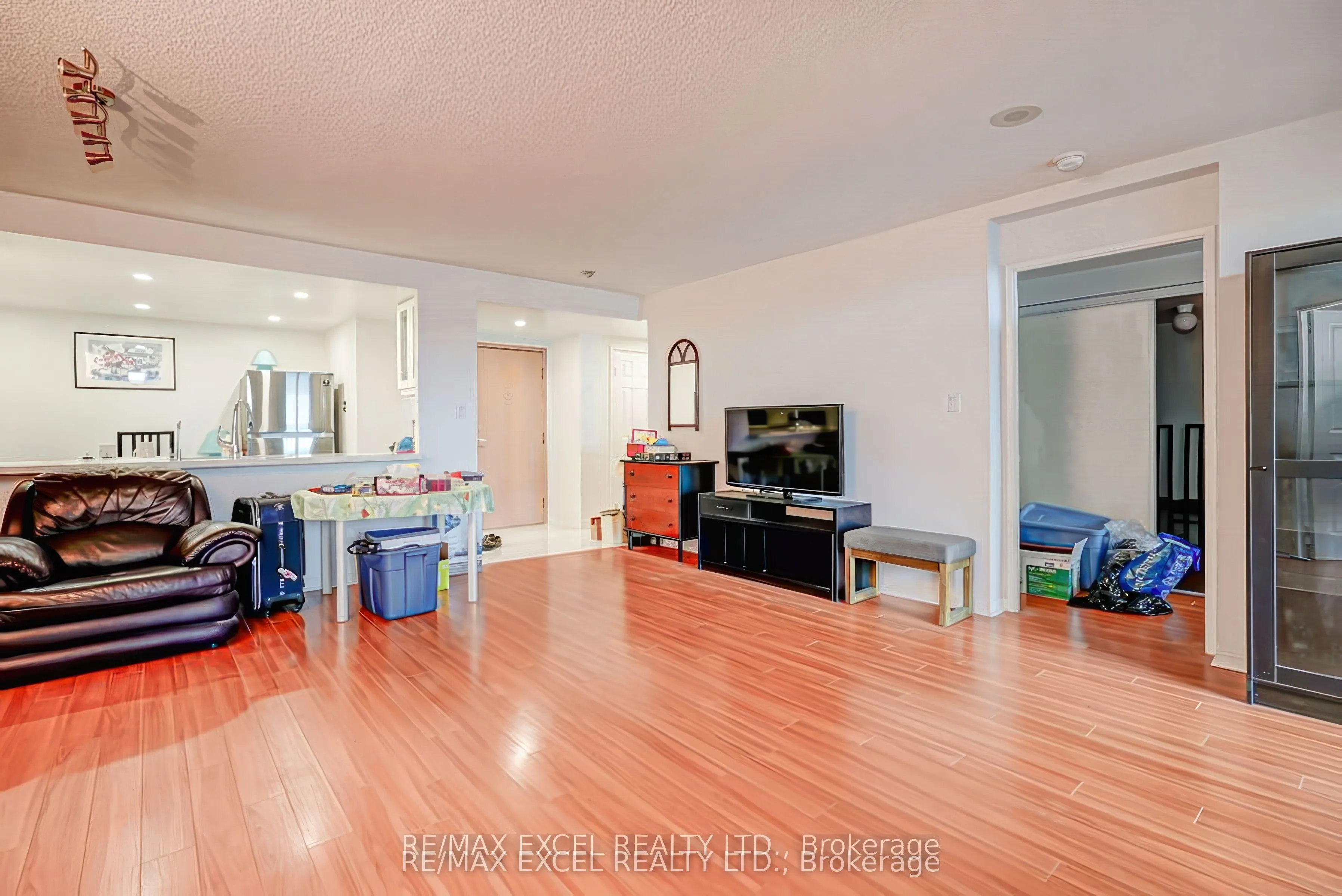 88 Corporate Drive, #1011
