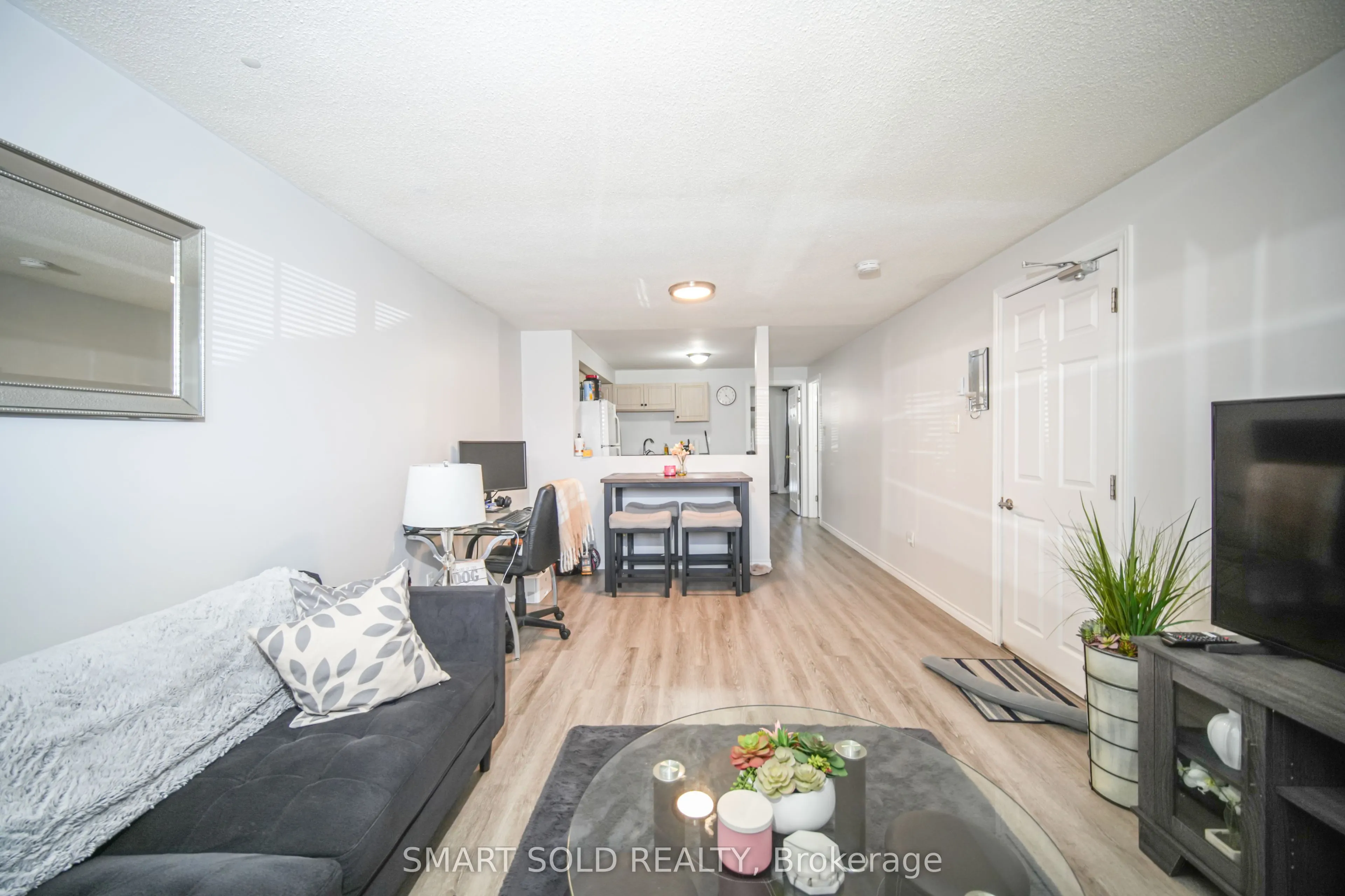 1179 Simcoe Street S