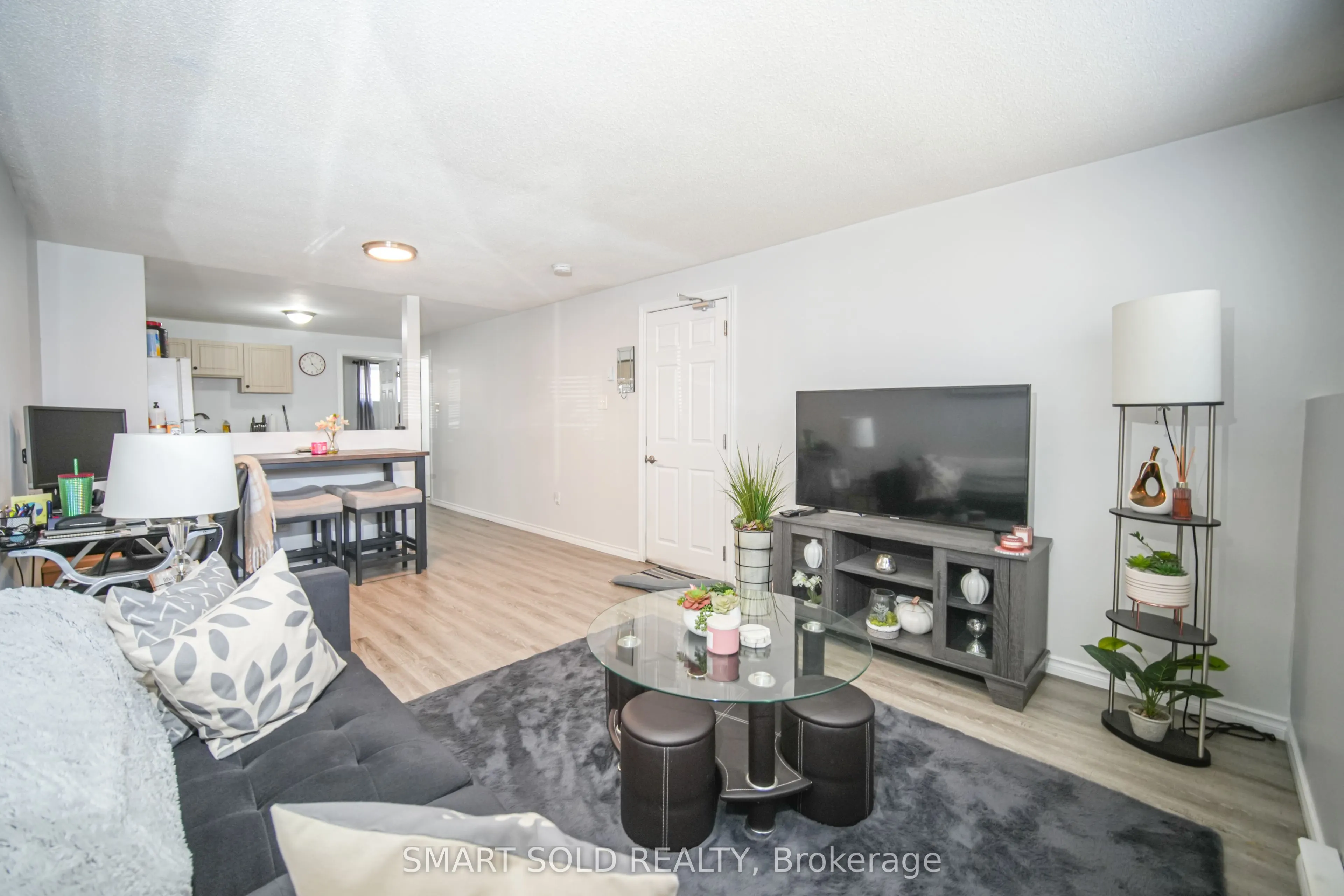 1179 Simcoe Street S