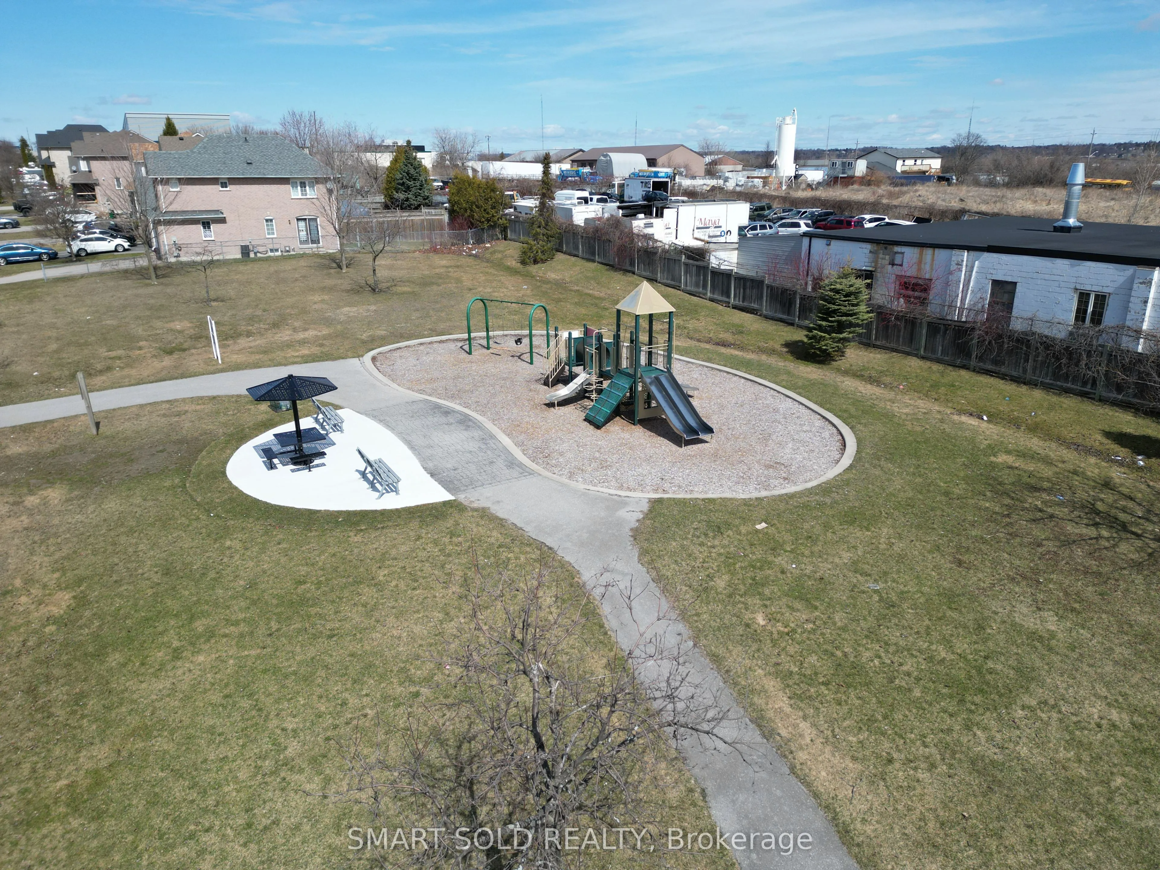 1179 Simcoe Street S