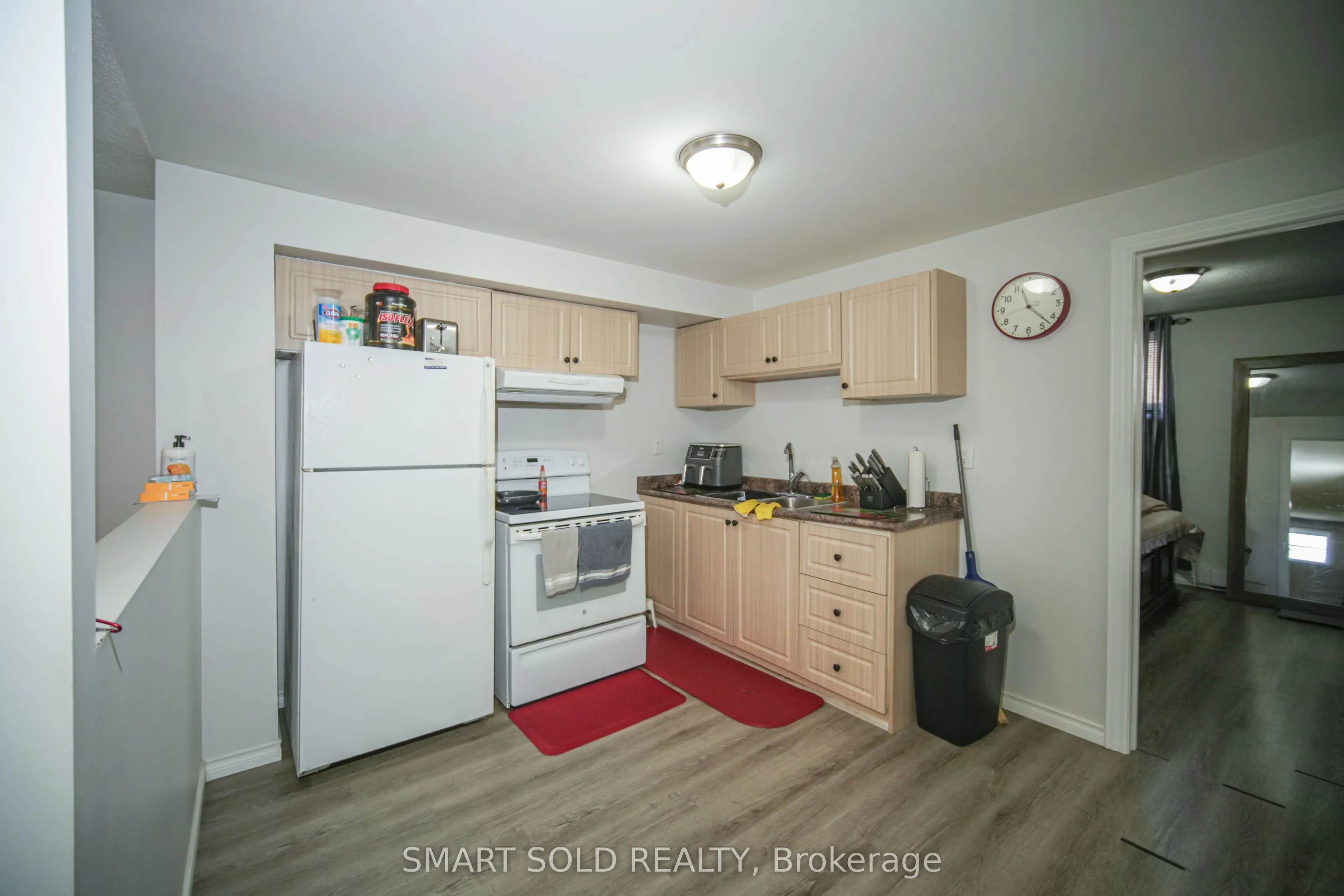 1179 Simcoe Street S