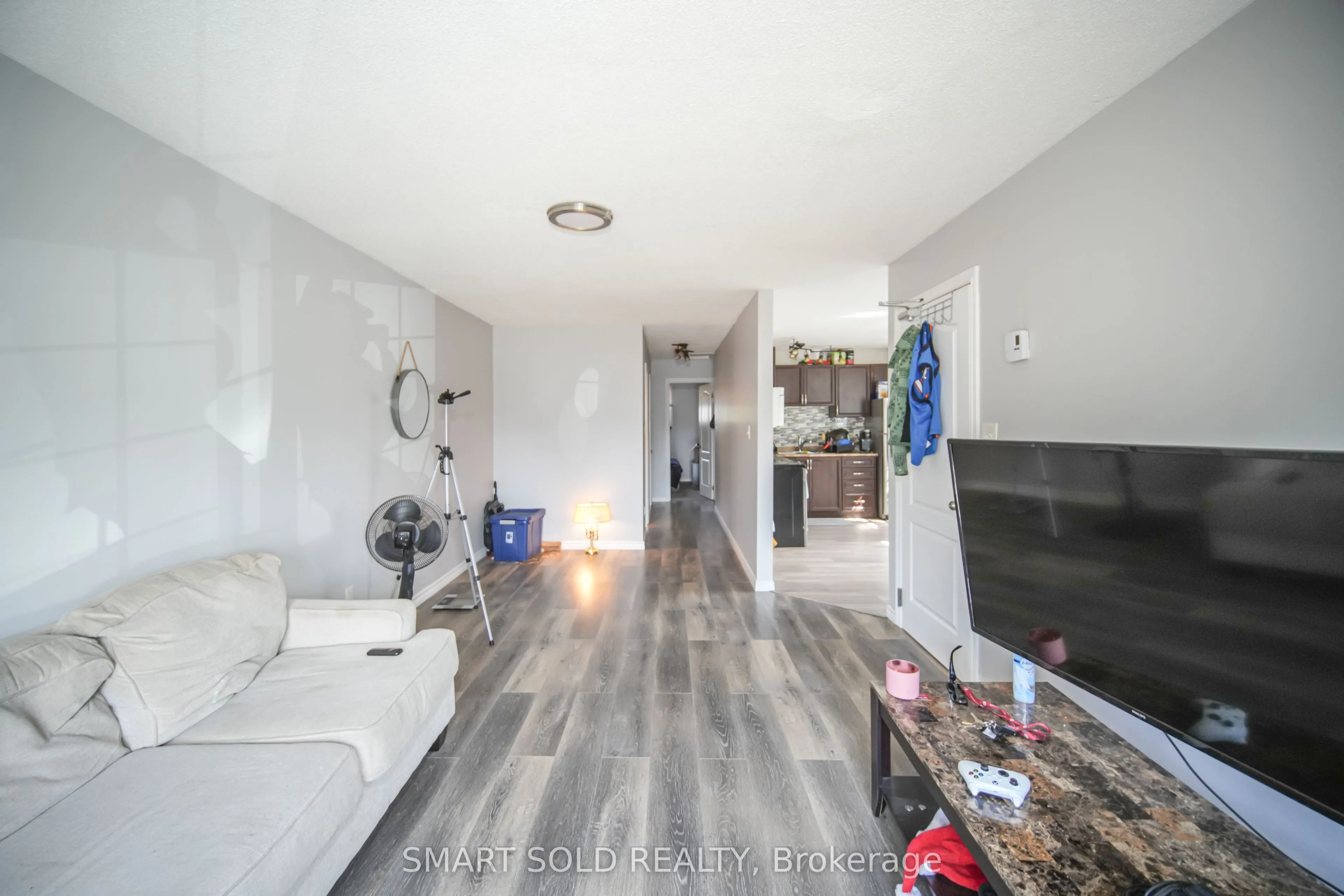 1179 Simcoe Street S