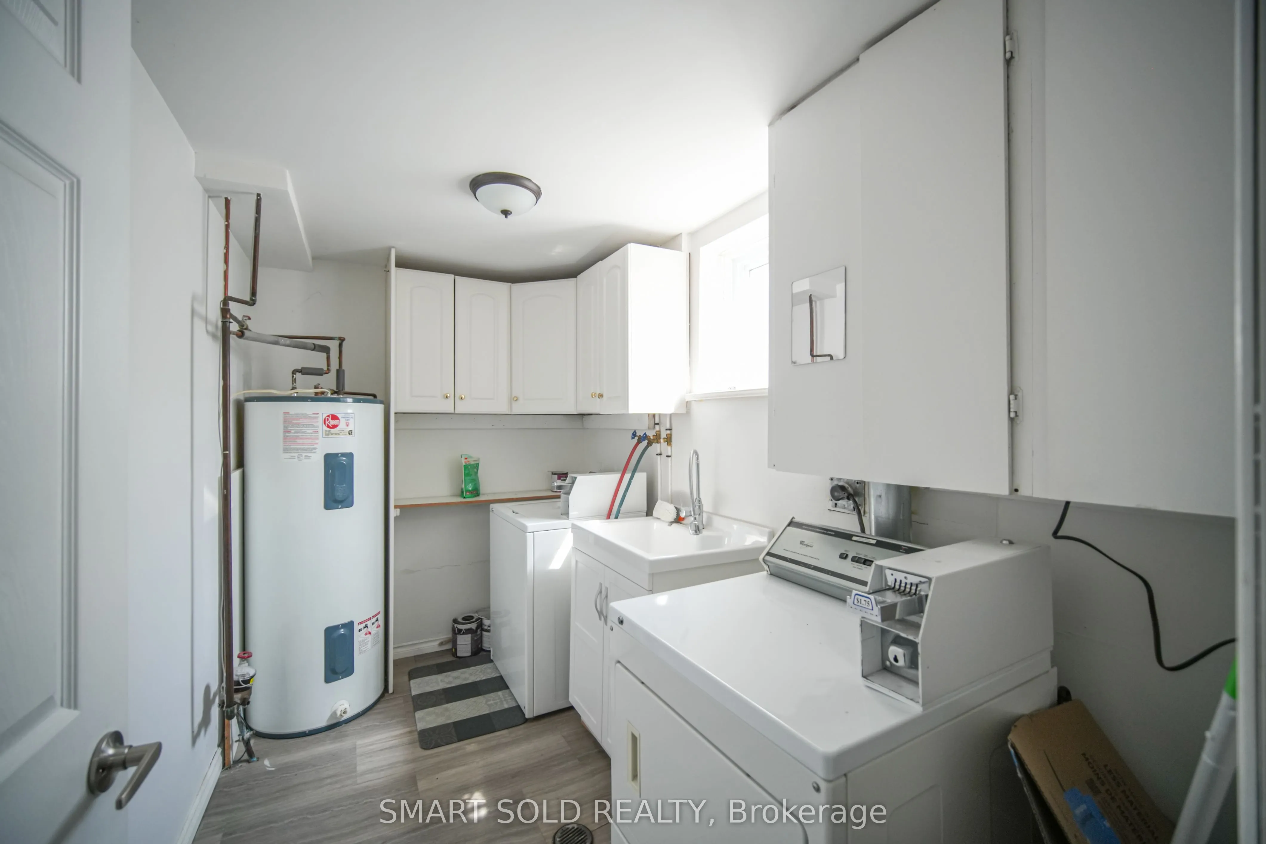 1179 Simcoe Street S