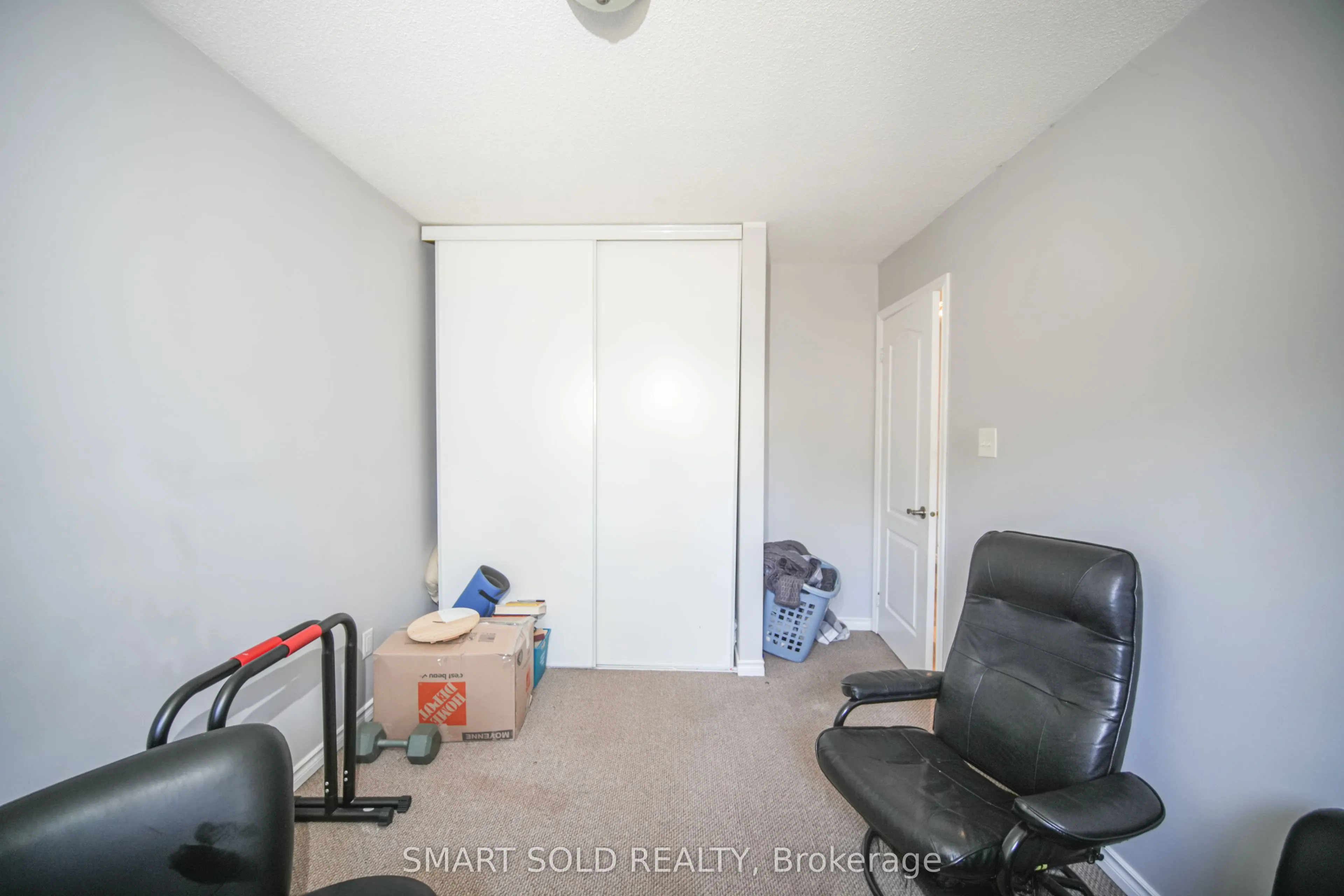 1179 Simcoe Street S