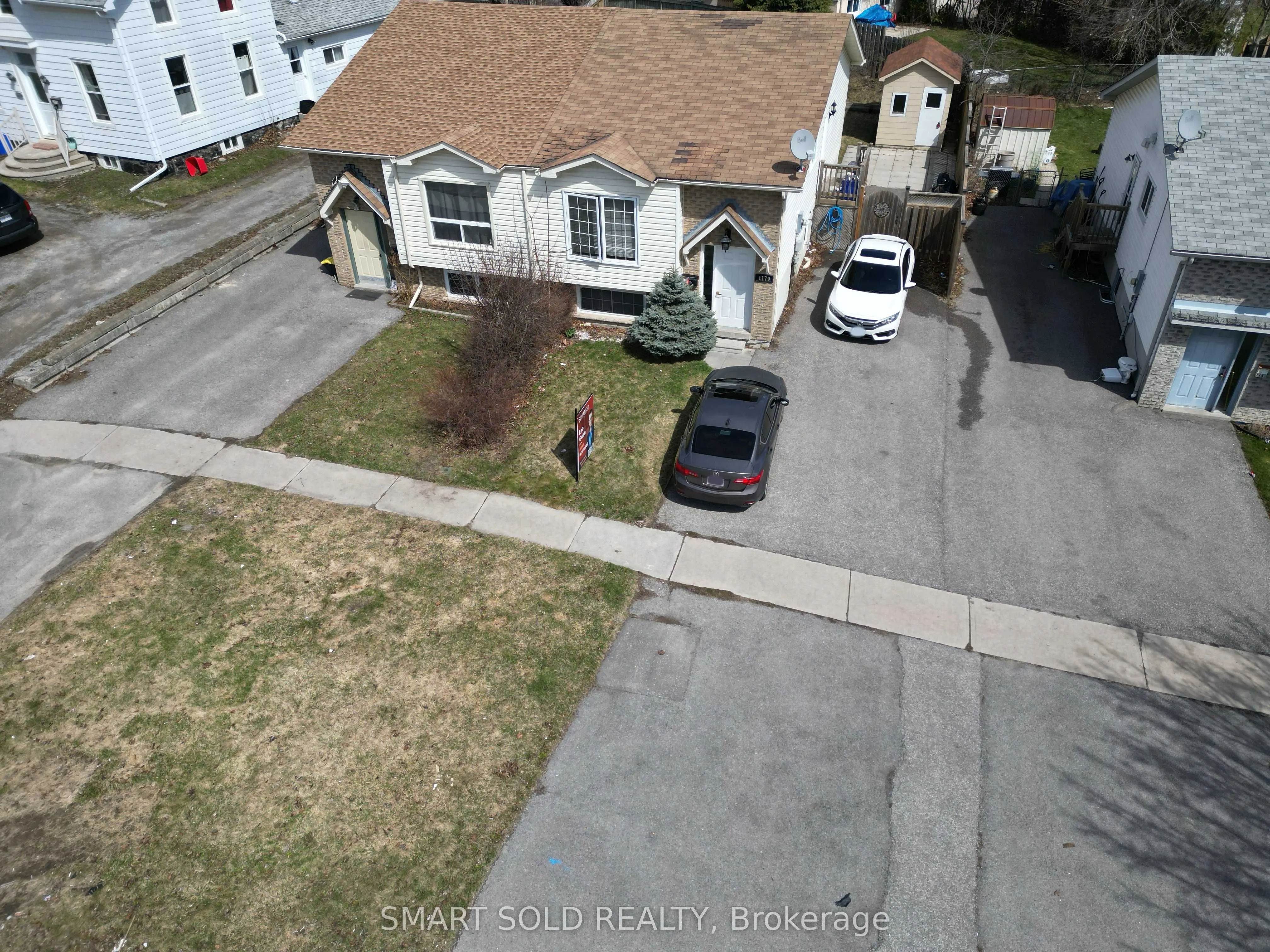 1179 Simcoe Street S