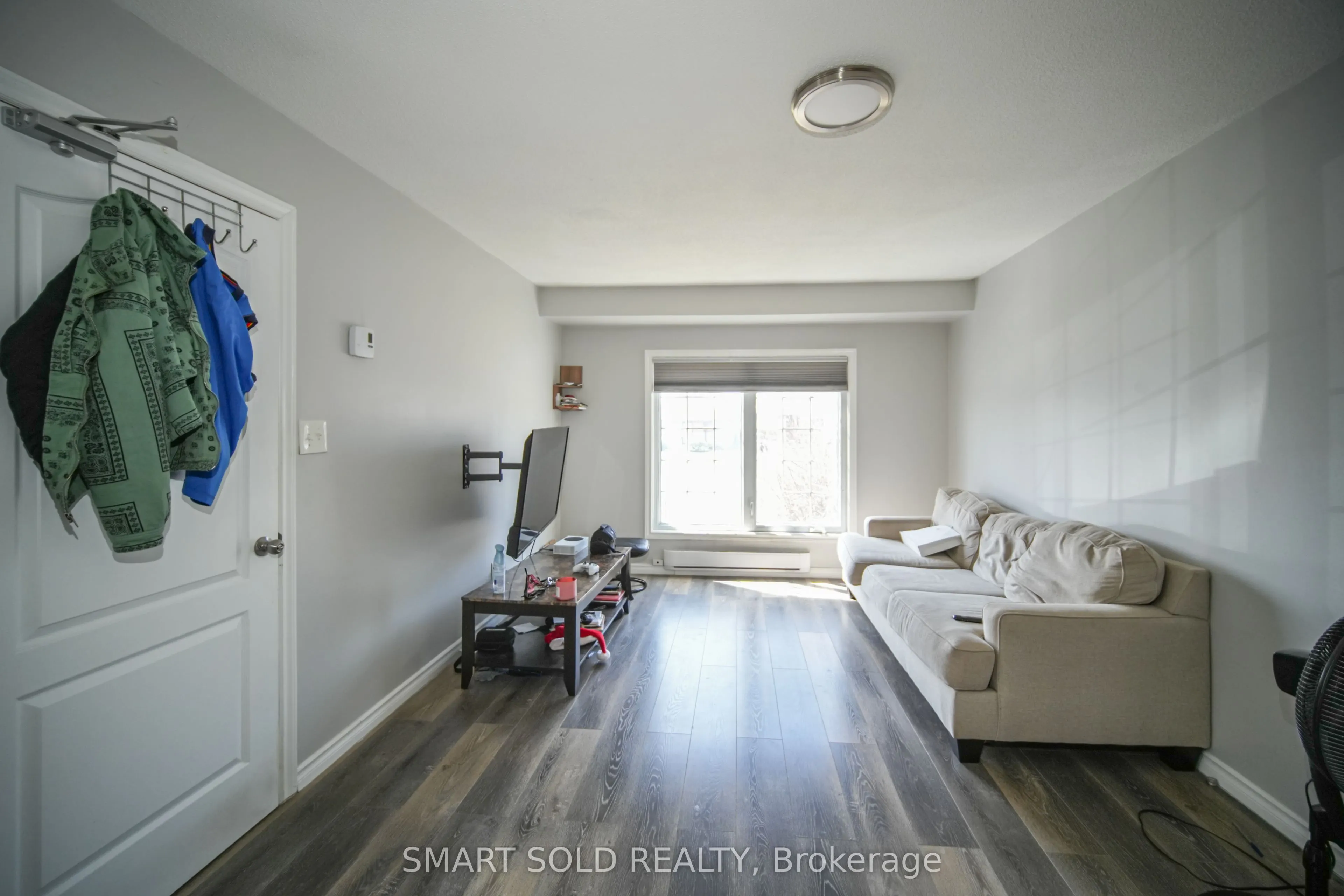 1179 Simcoe Street S