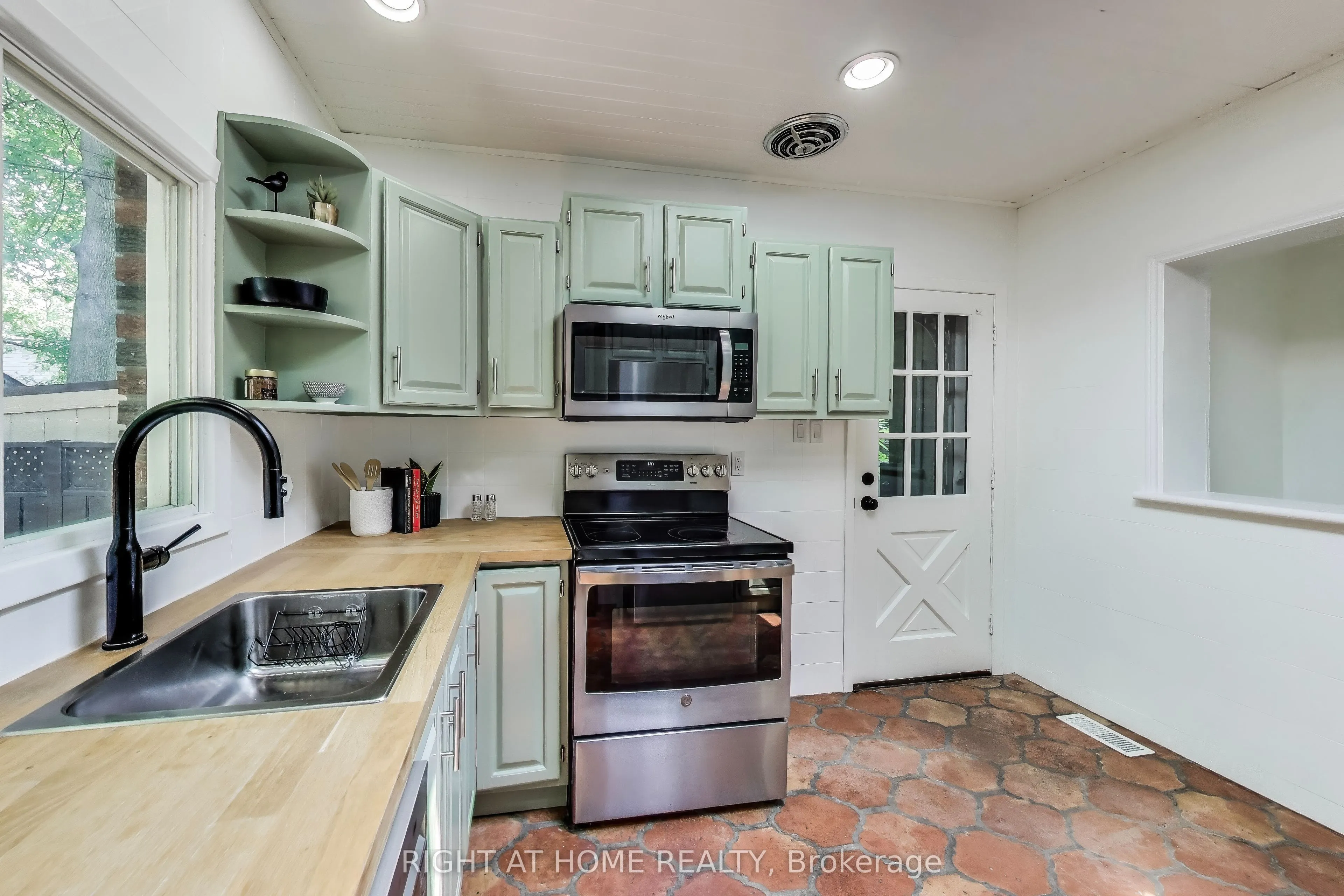 1071 Craven Road