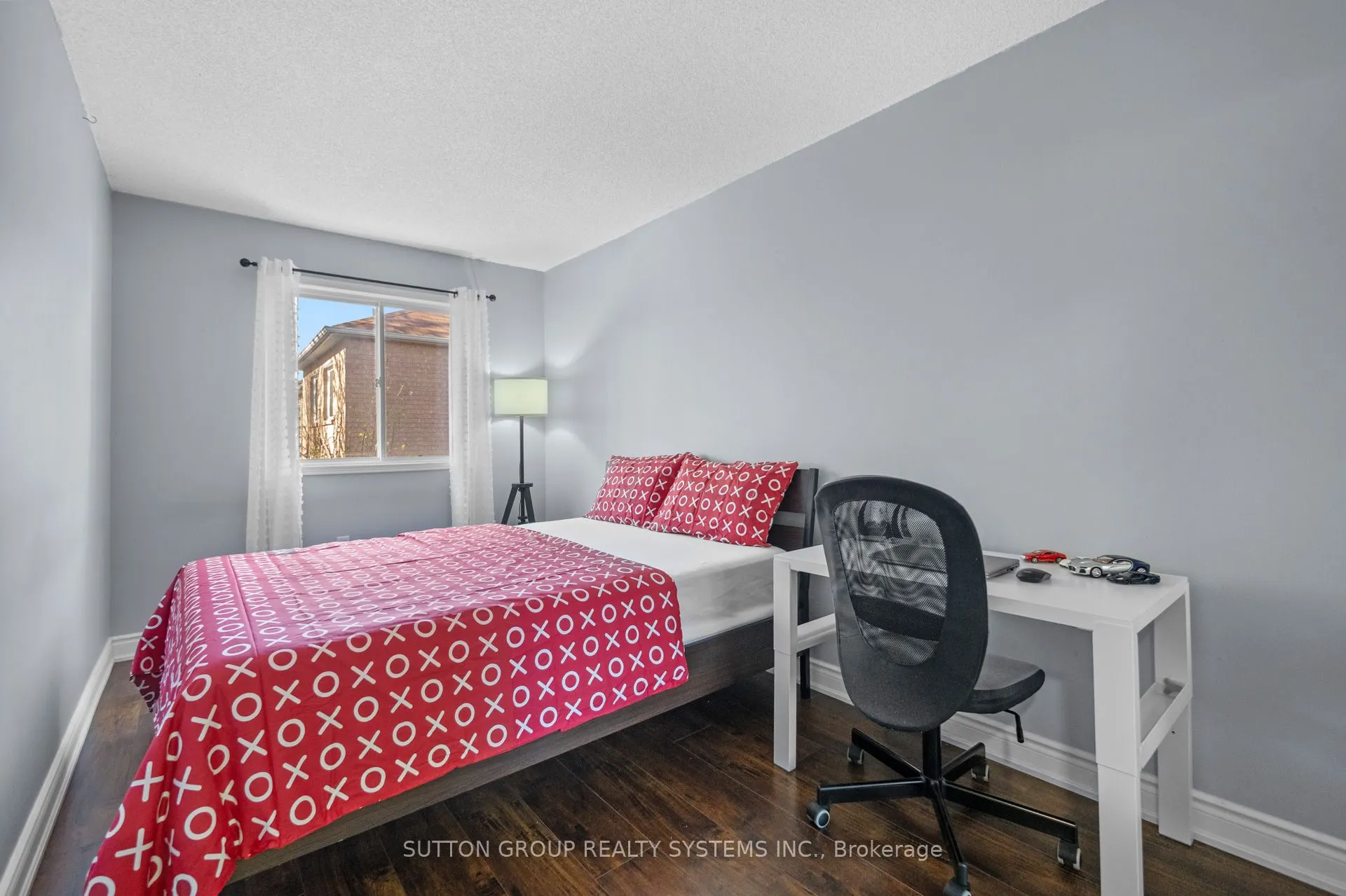 1995 Pine Grove Avenue, #33