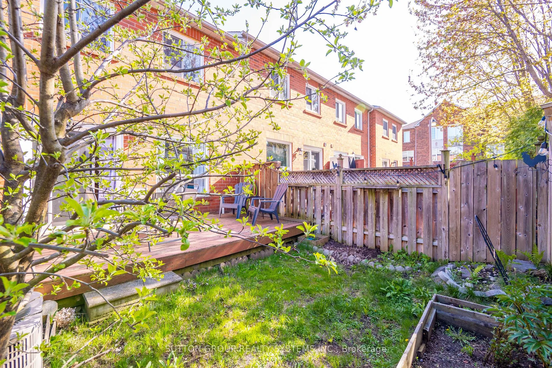 1995 Pine Grove Avenue, #33