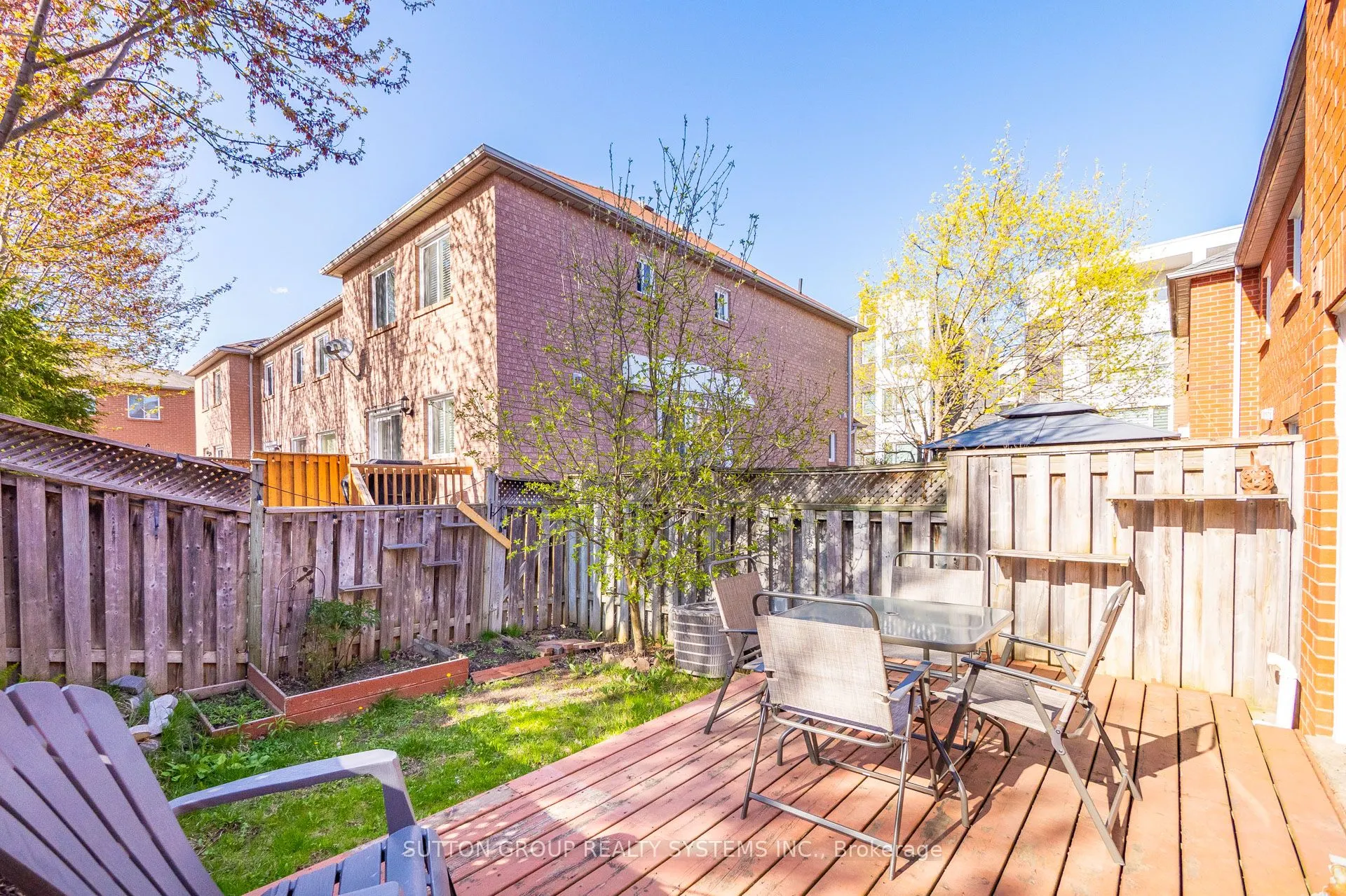 1995 Pine Grove Avenue, #33