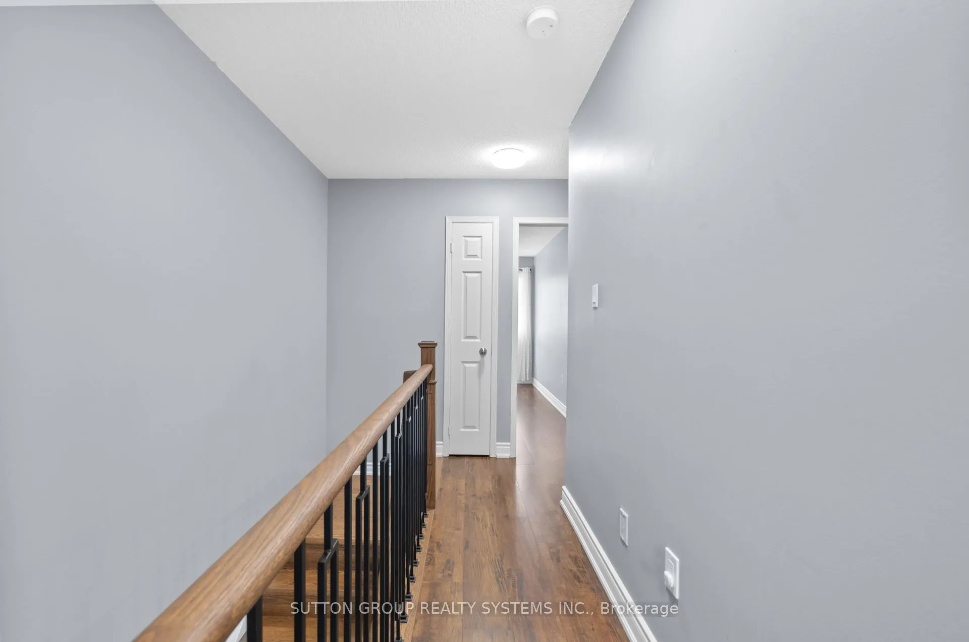 1995 Pine Grove Avenue, #33