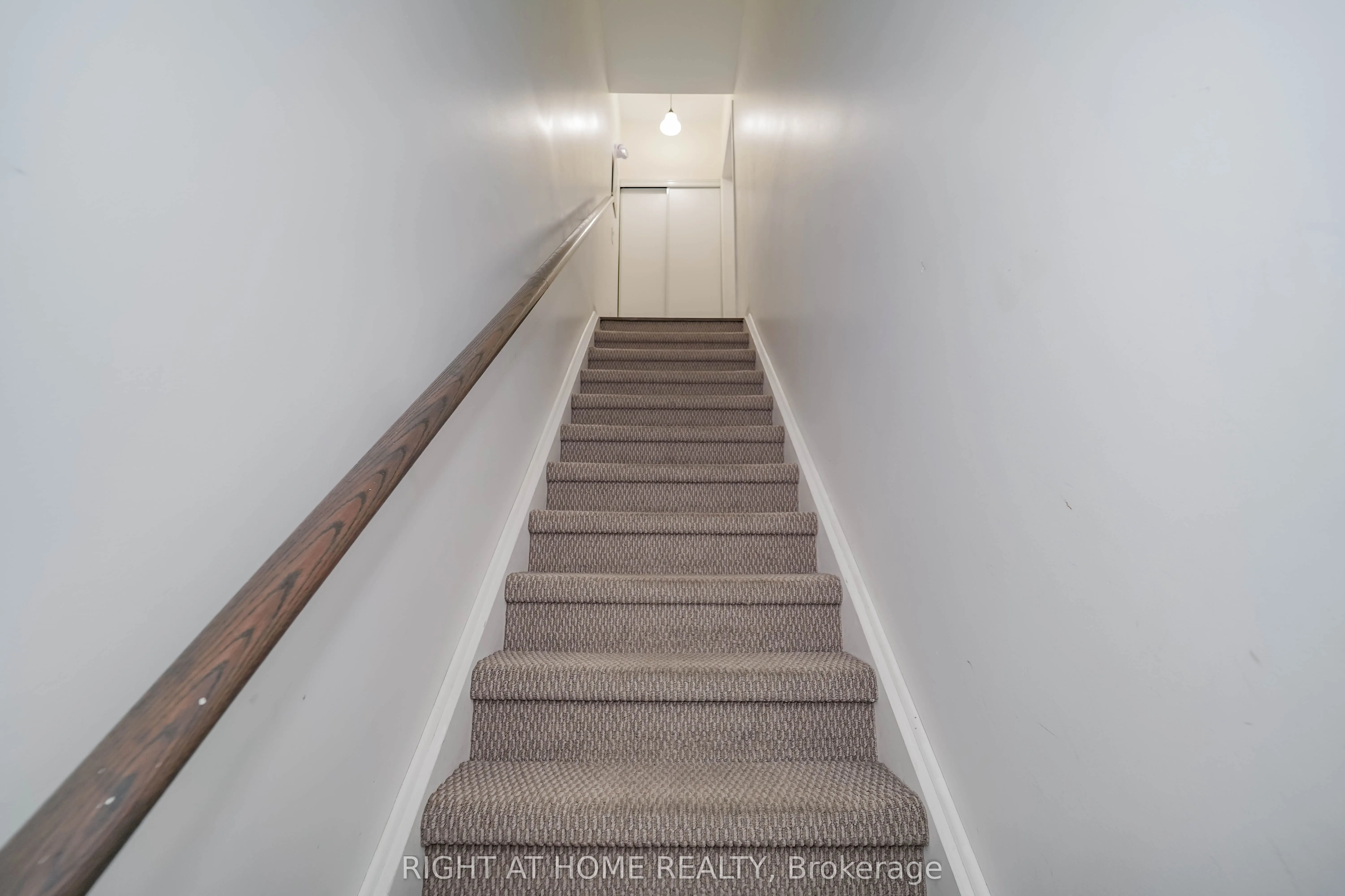 33 Island Road, #6
