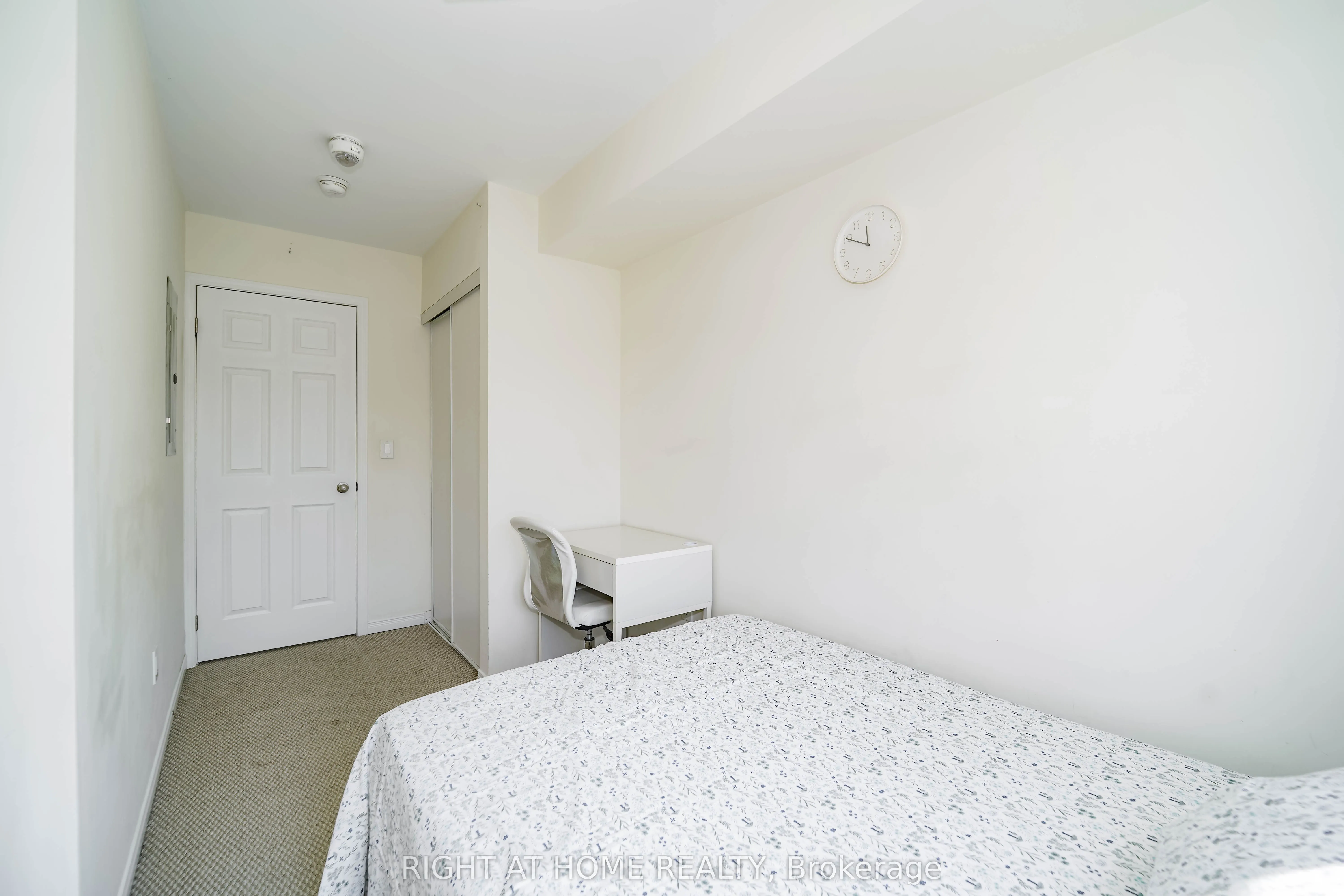 33 Island Road, #6