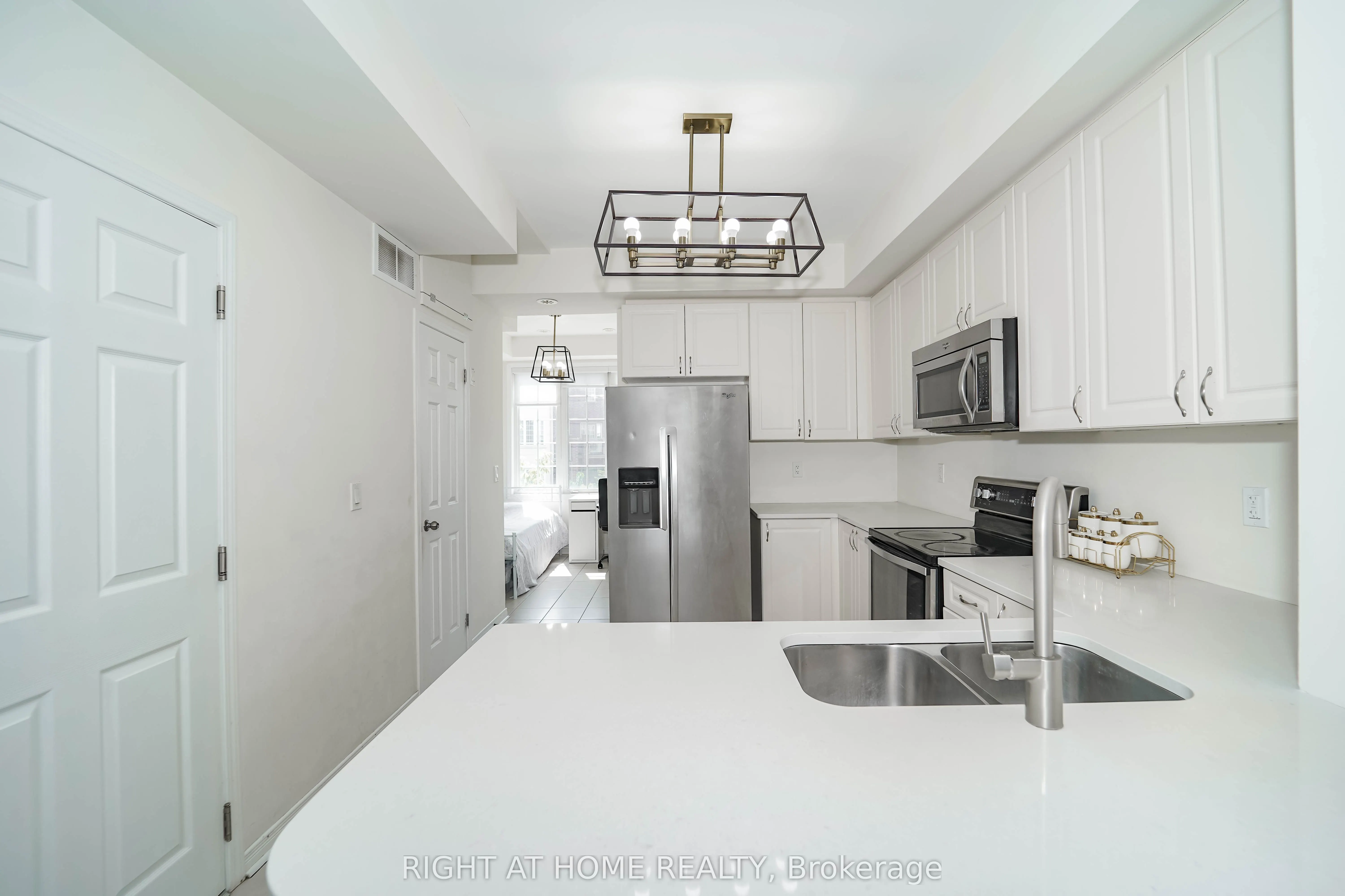 33 Island Road, #6