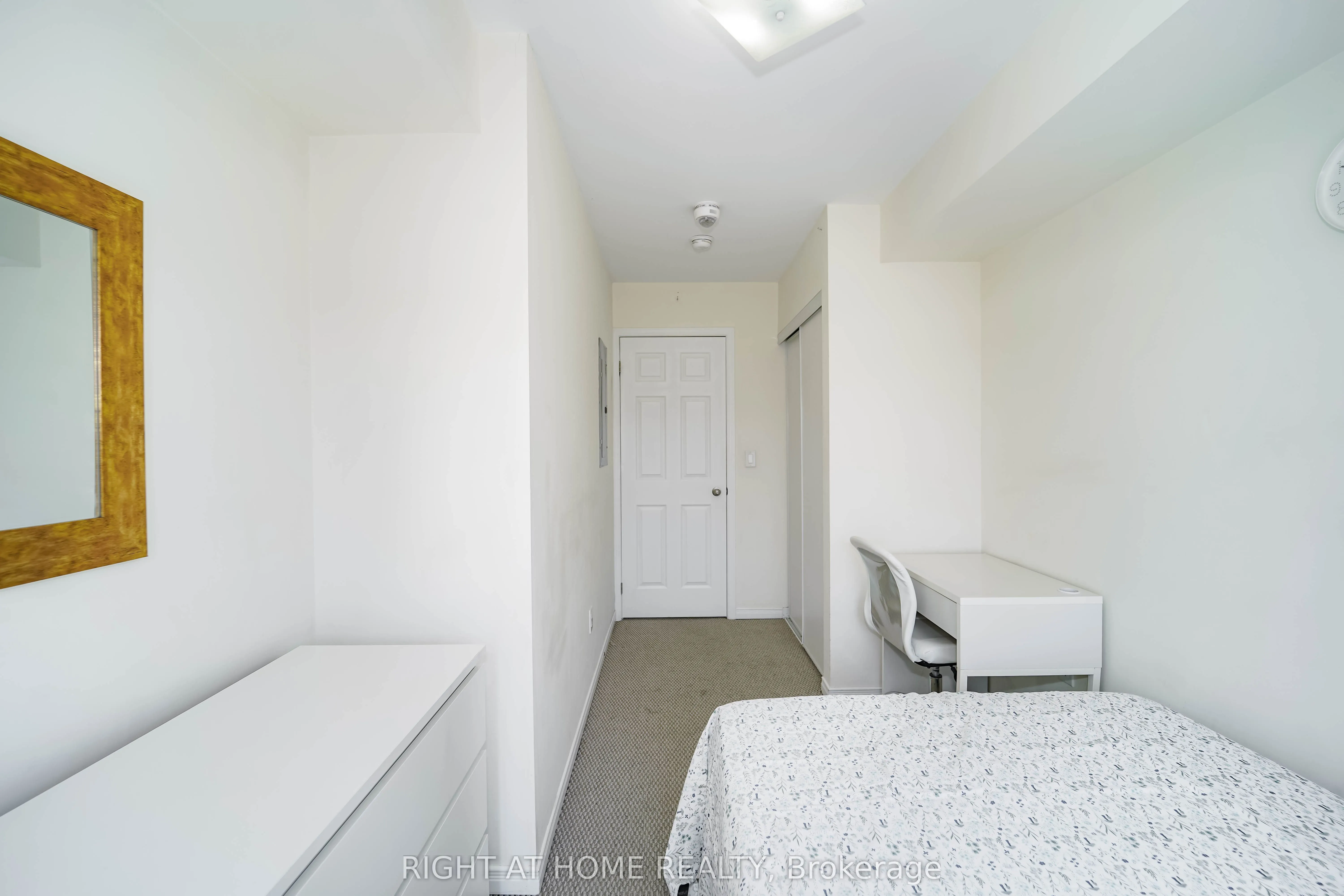 33 Island Road, #6