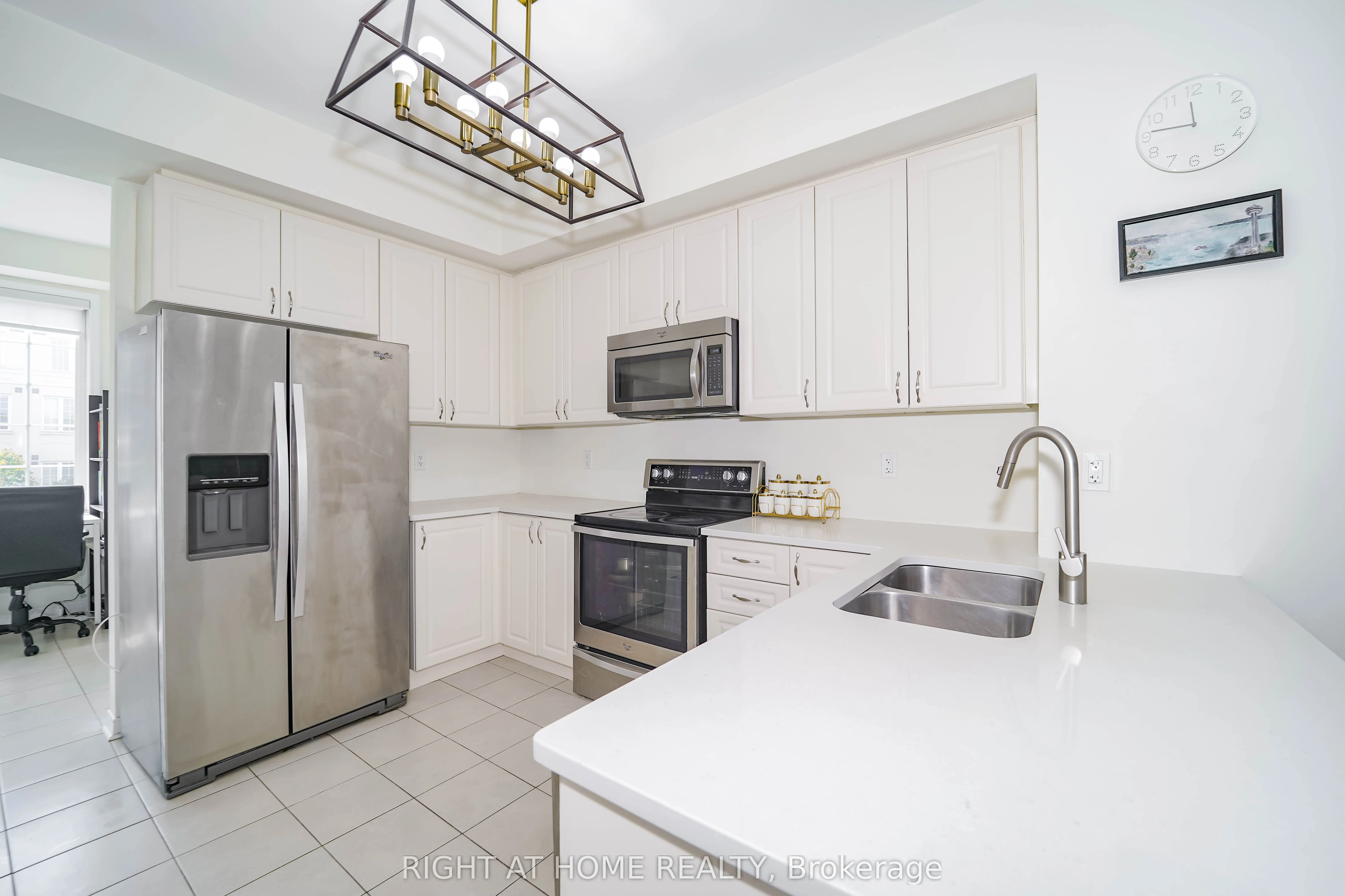 33 Island Road, #6