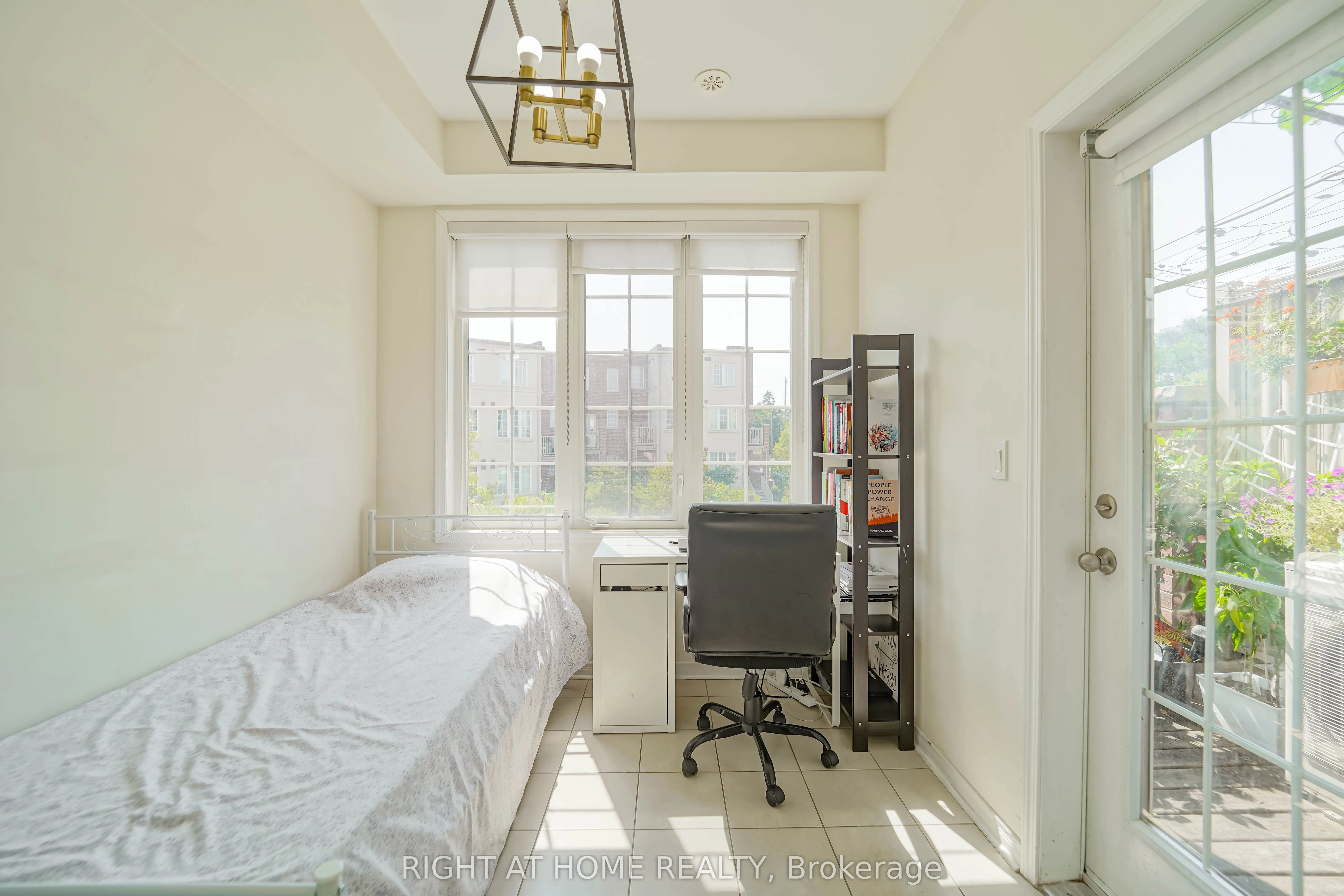 33 Island Road, #6