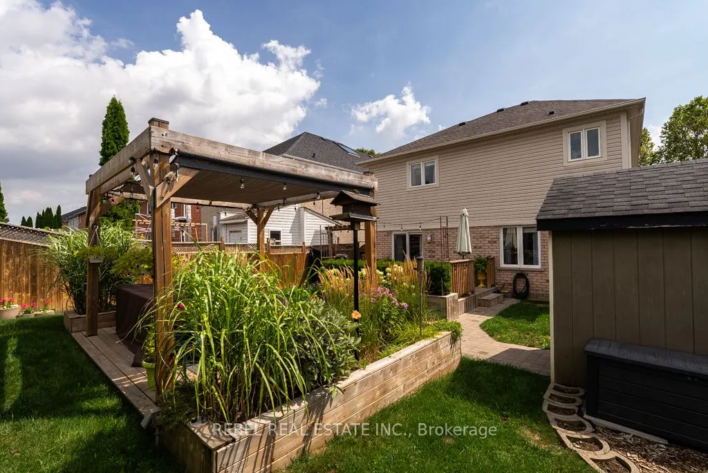 140 Medland Avenue