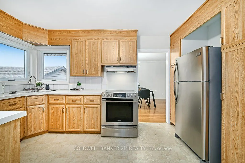 41 Roosevelt Avenue