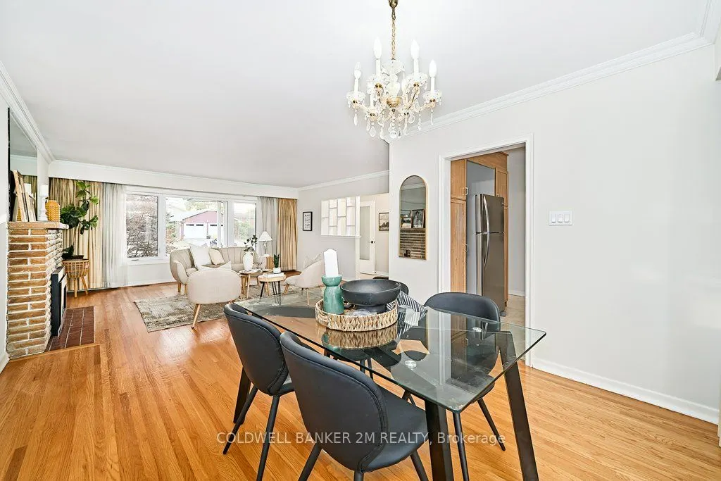 41 Roosevelt Avenue