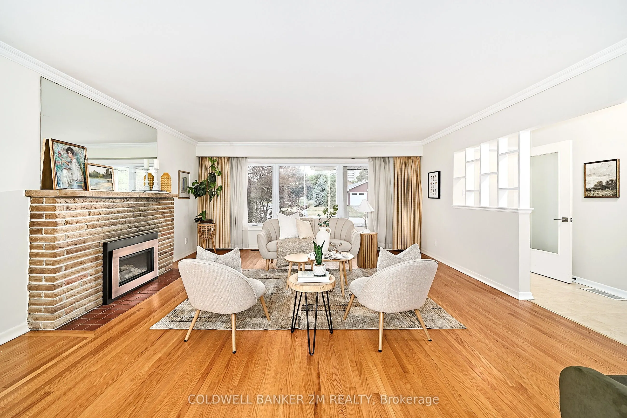 41 Roosevelt Avenue