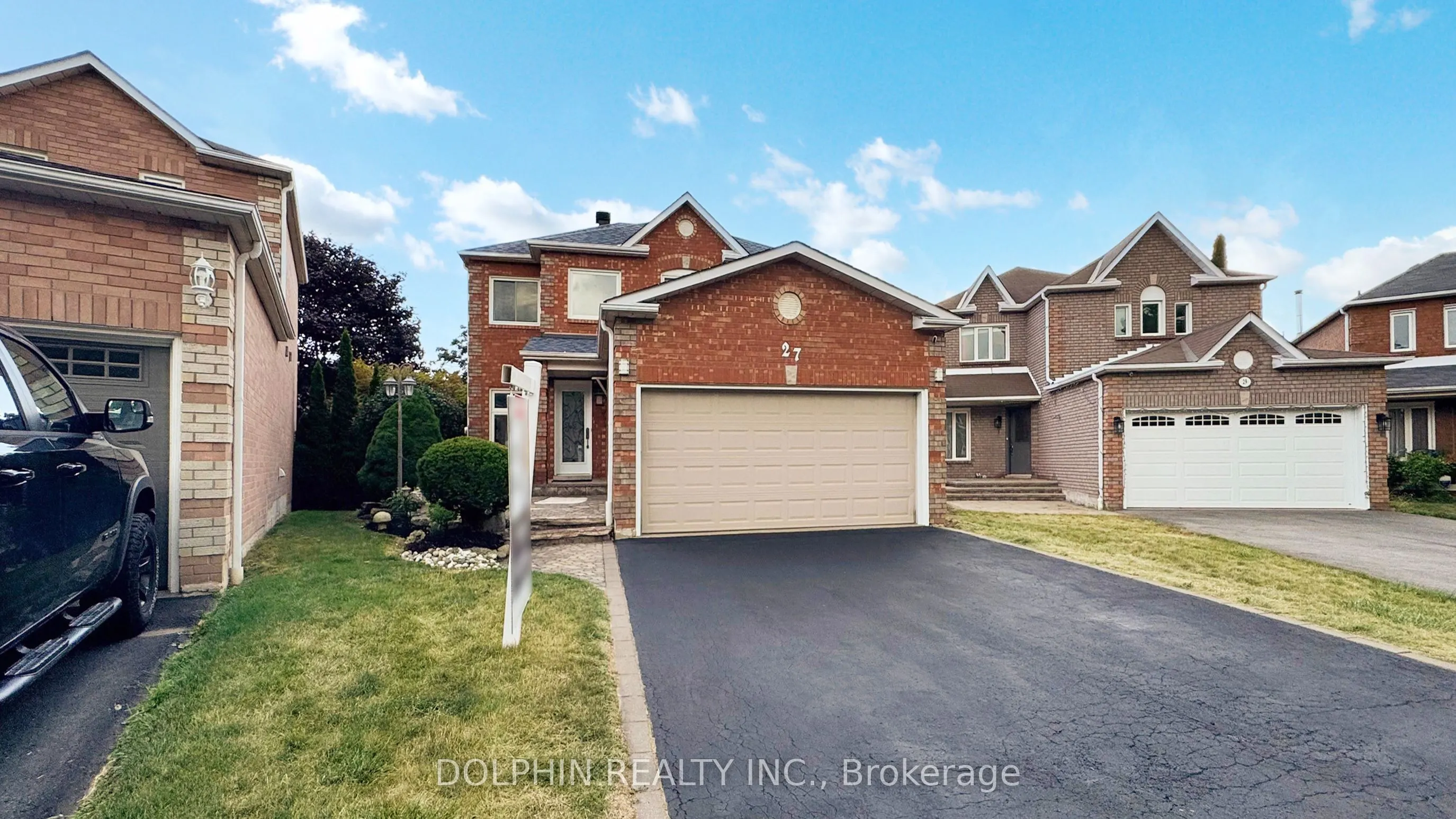 27 Carle Crescent