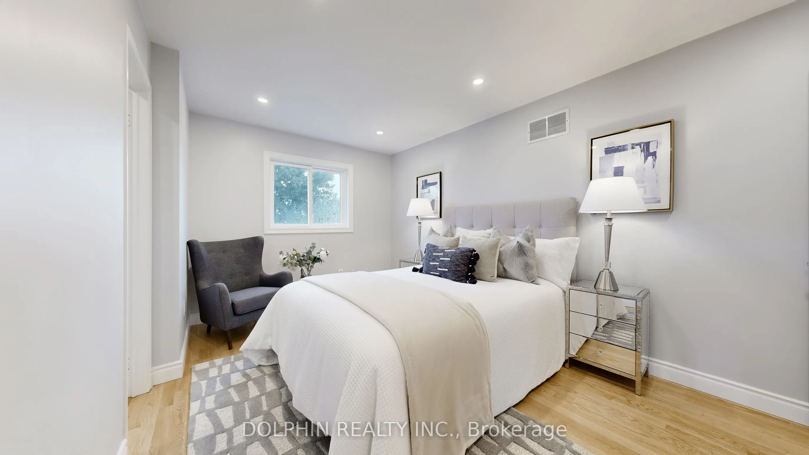27 Carle Crescent