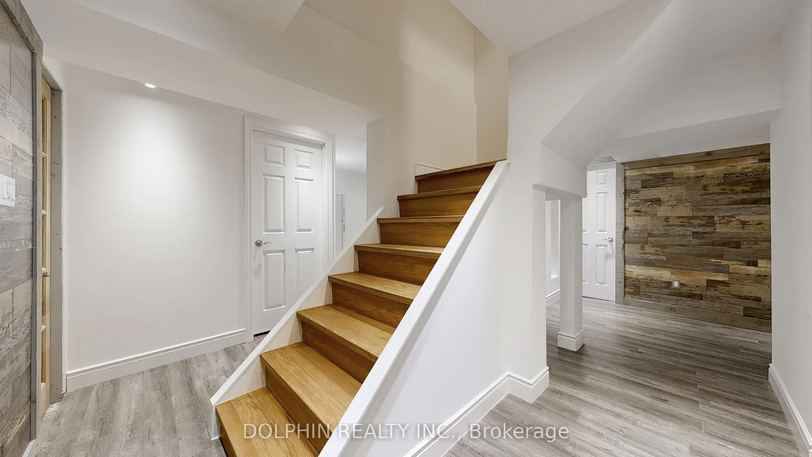 27 Carle Crescent