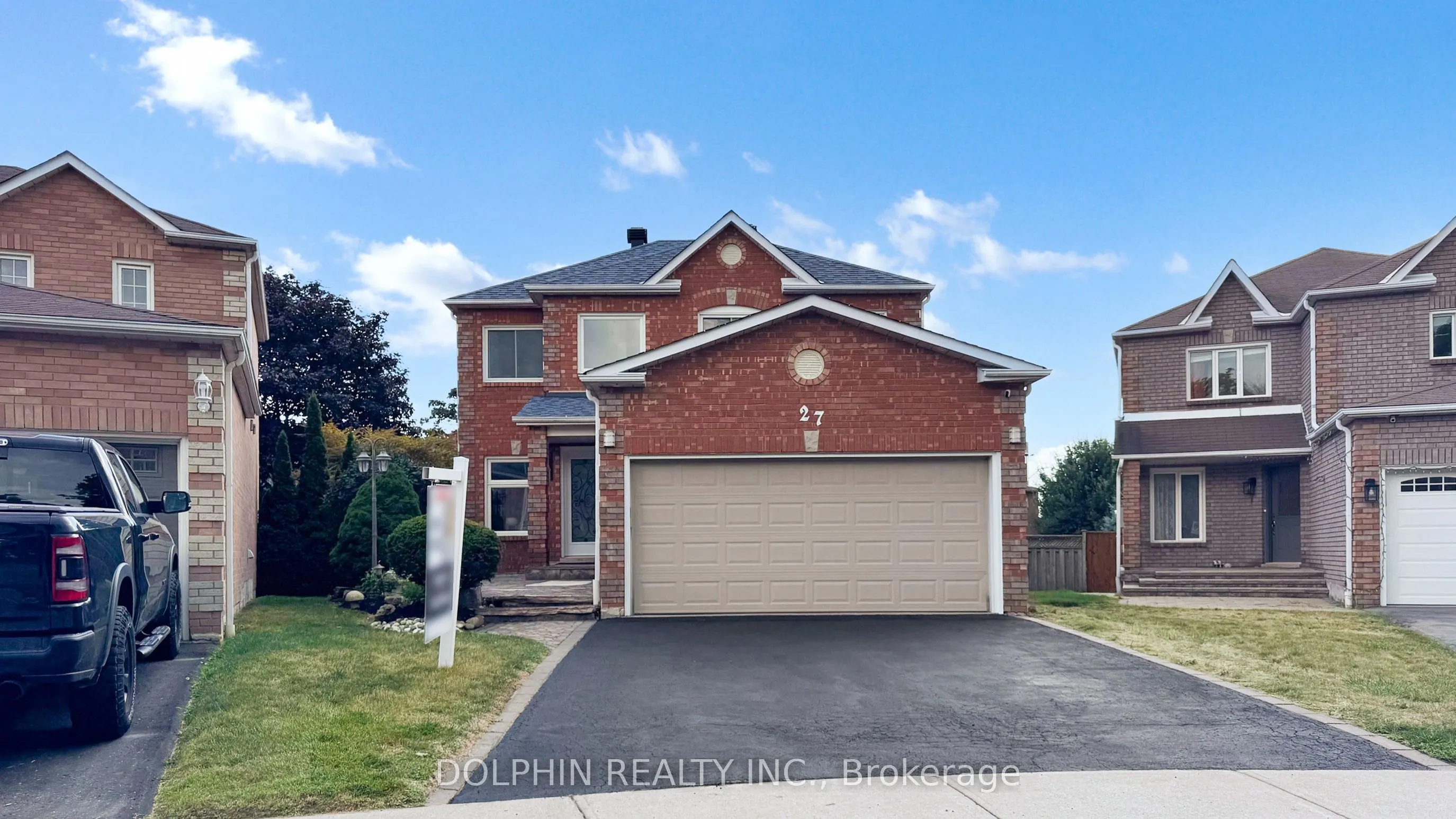 27 Carle Crescent