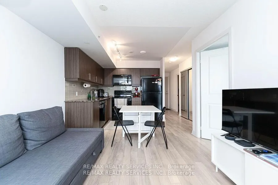 30 Meadowglen Place, #2003
