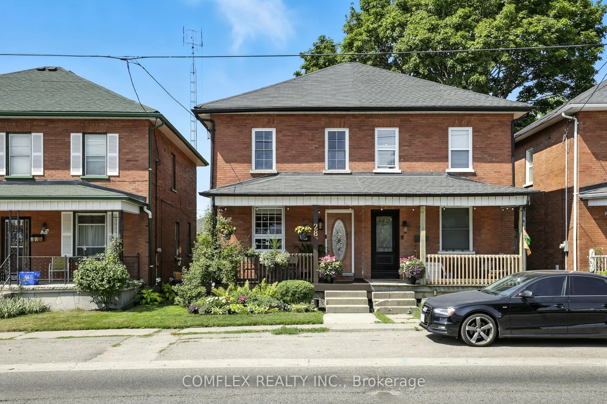 28 Liberty Street S
