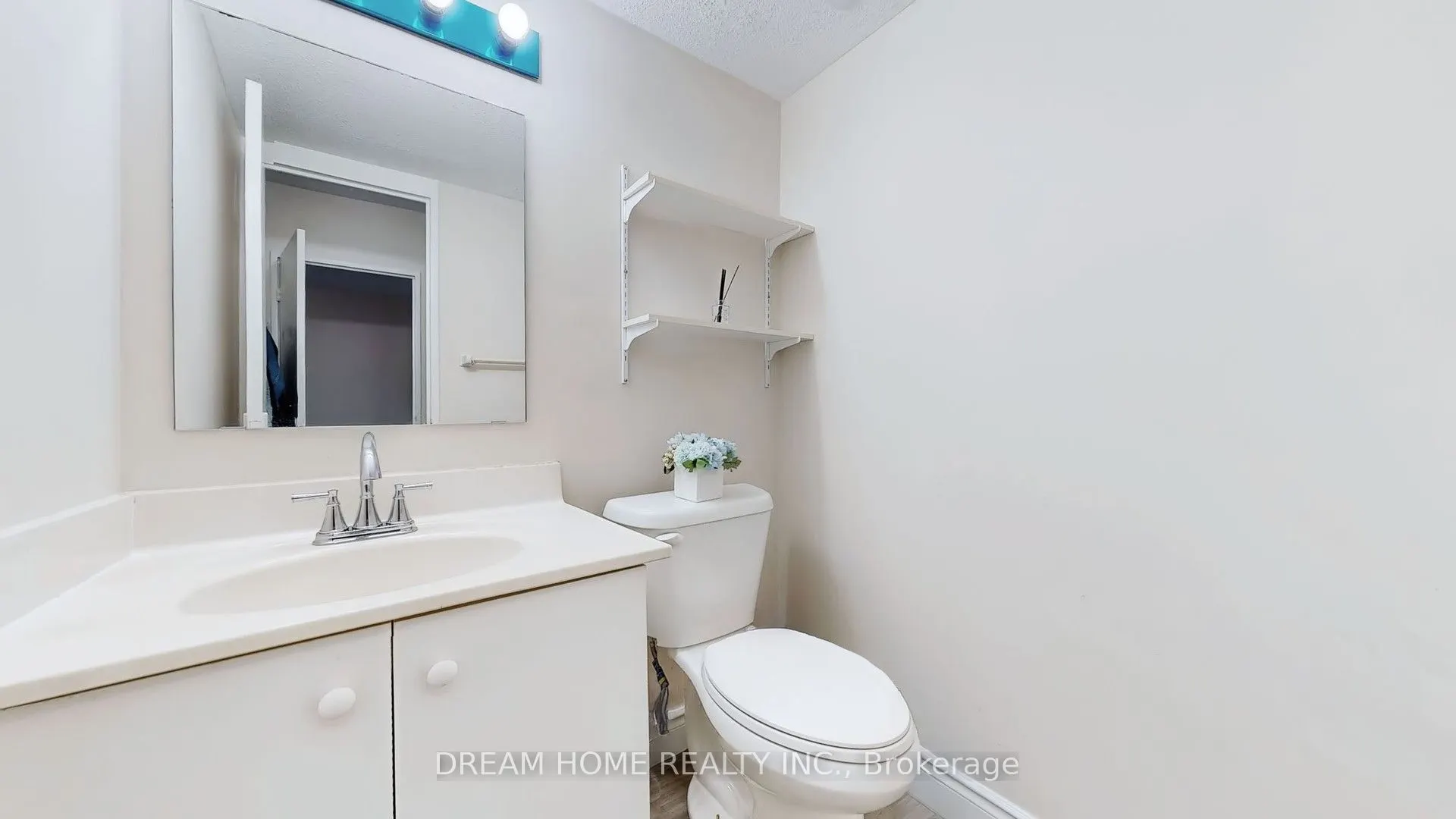 5 Massey Square, #1815