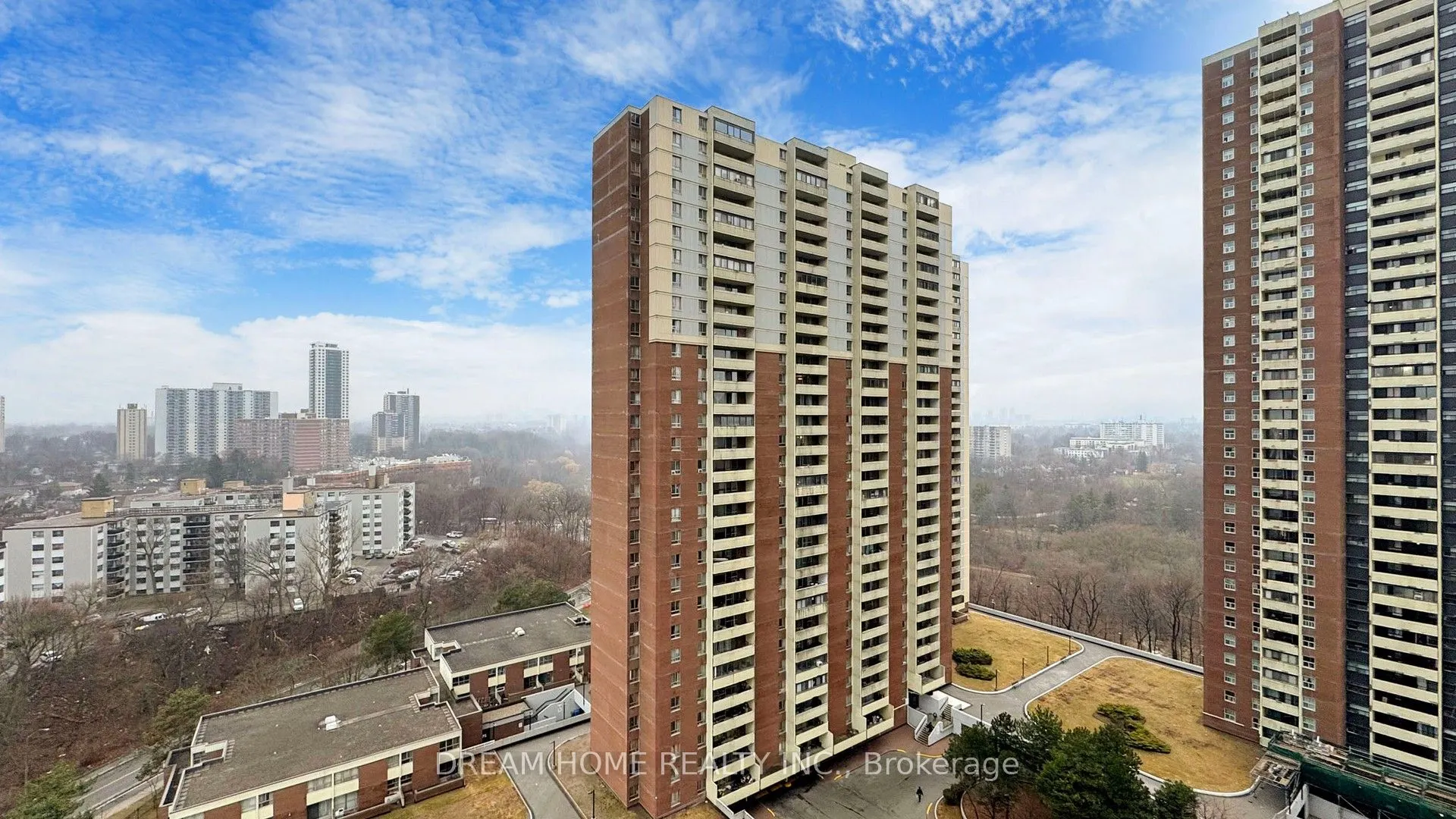 5 Massey Square, #1815