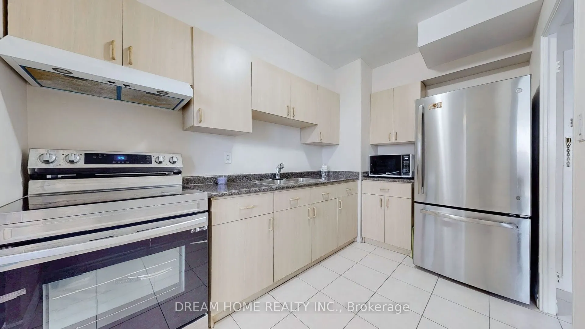 5 Massey Square, #1815