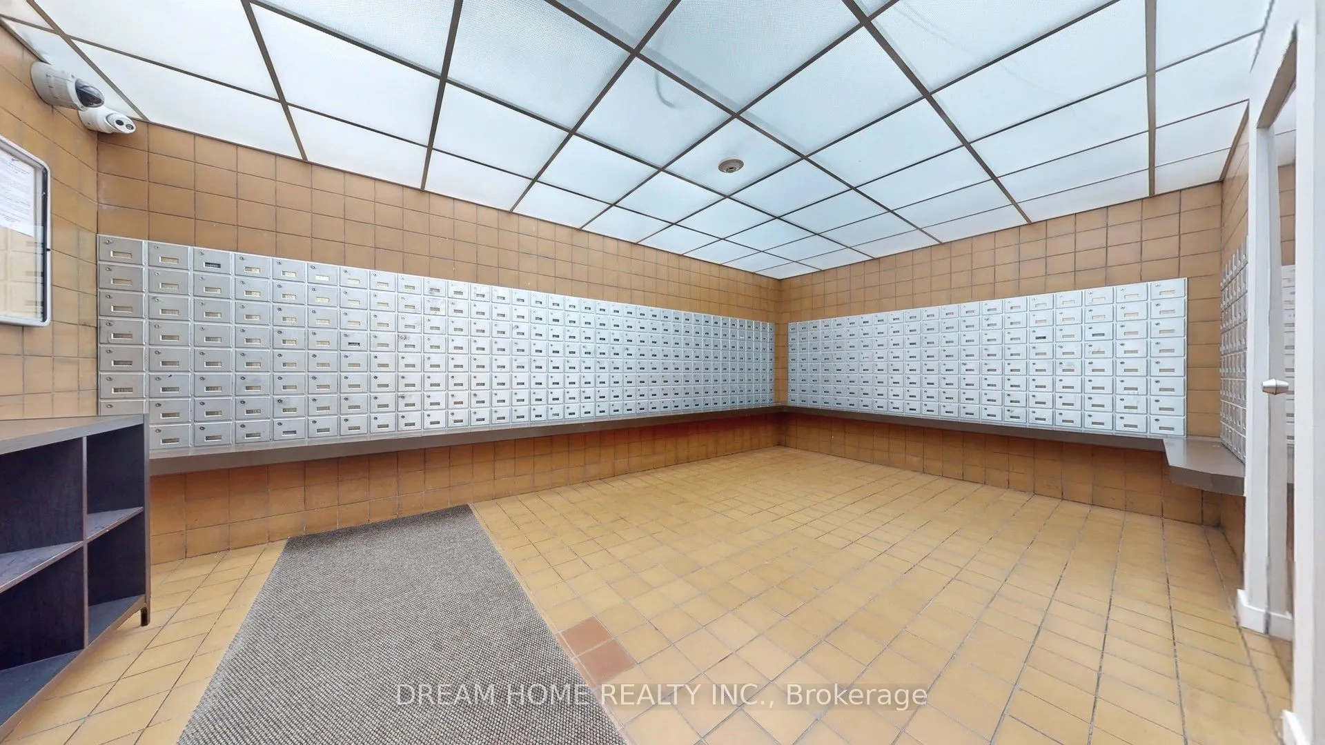 5 Massey Square, #1815