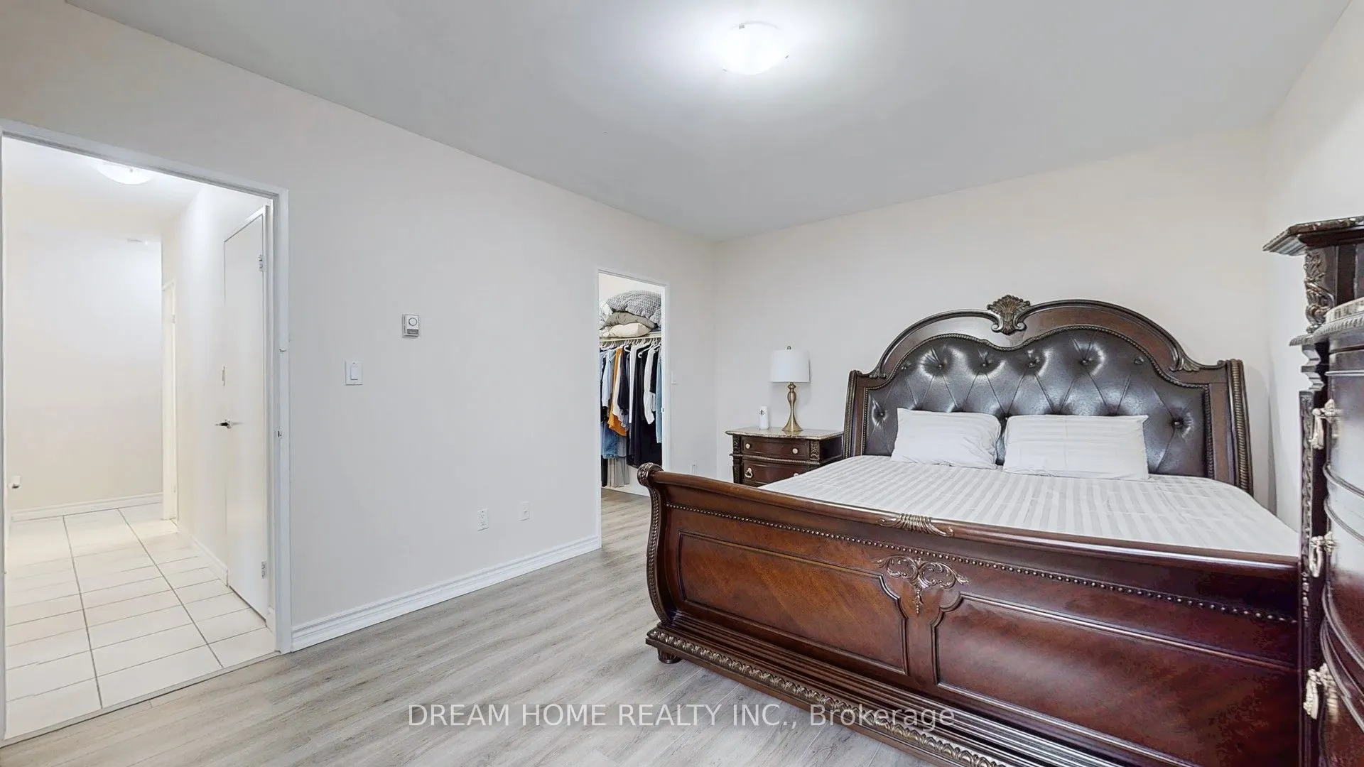 5 Massey Square, #1815